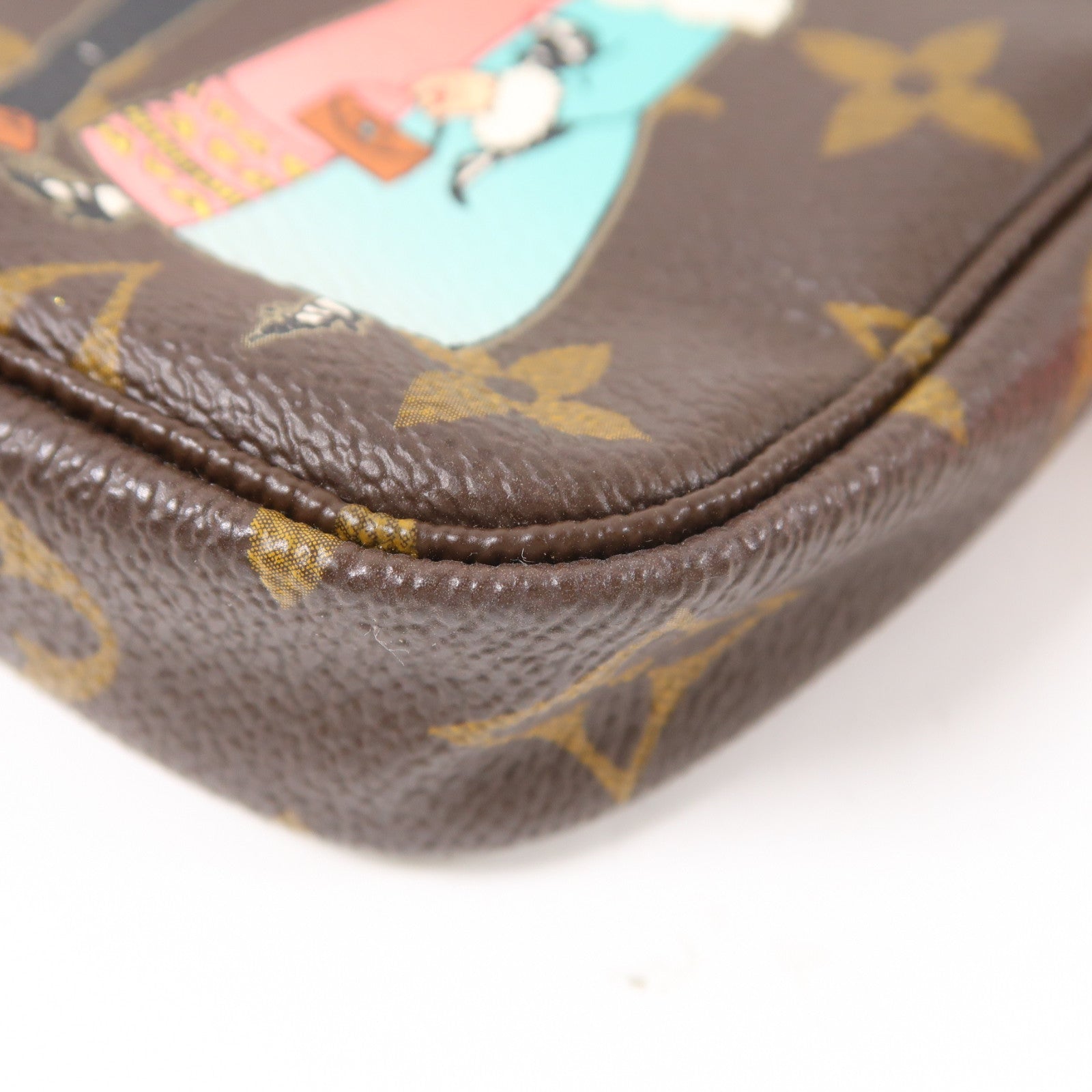 LOUIS VUITTON Monogram Pochette Accessories金扣手挽袋啡色