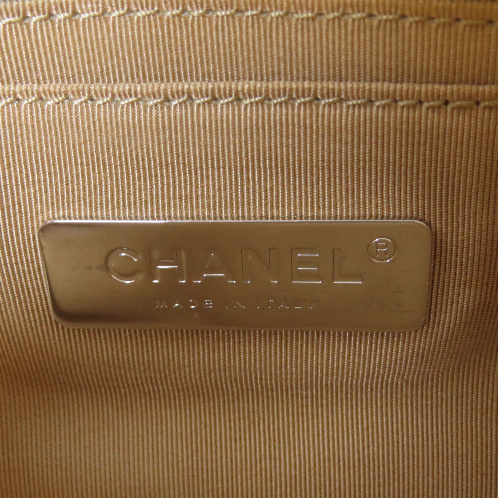 CHANEL **【激減優惠】菱格牛皮皮革Chain Shoulder Bag金扣鏈帶肩背袋米色