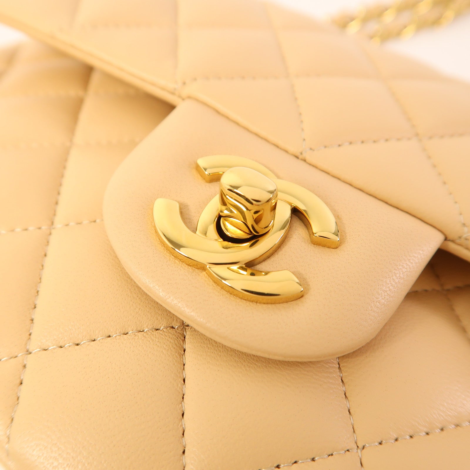 CHANEL 羊皮皮革Classic 23金扣鏈帶肩背袋