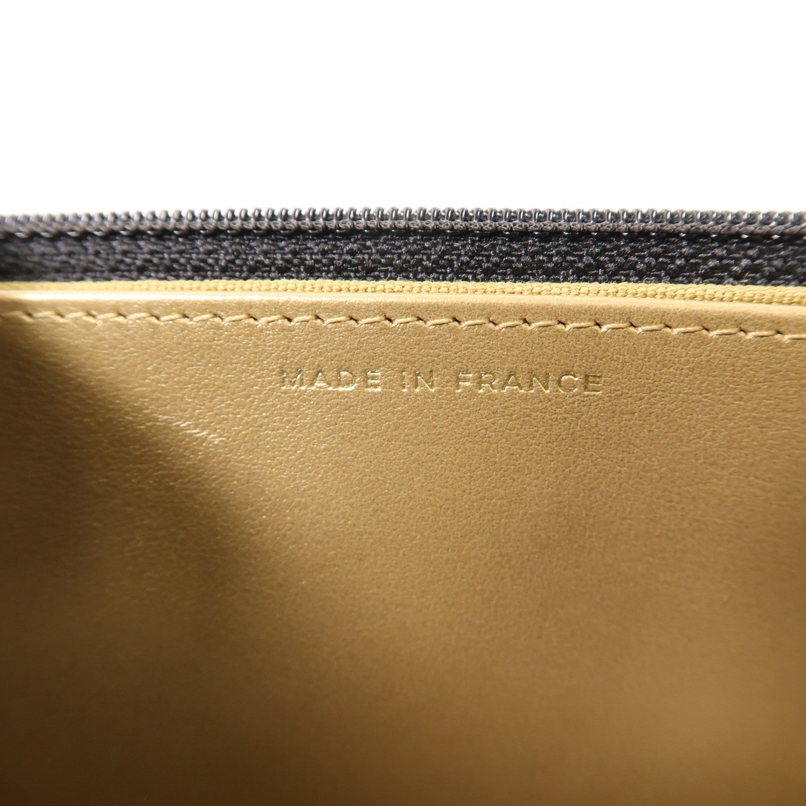 CHANEL 皮革Wallet On Chain金扣鏈帶肩背袋黑色