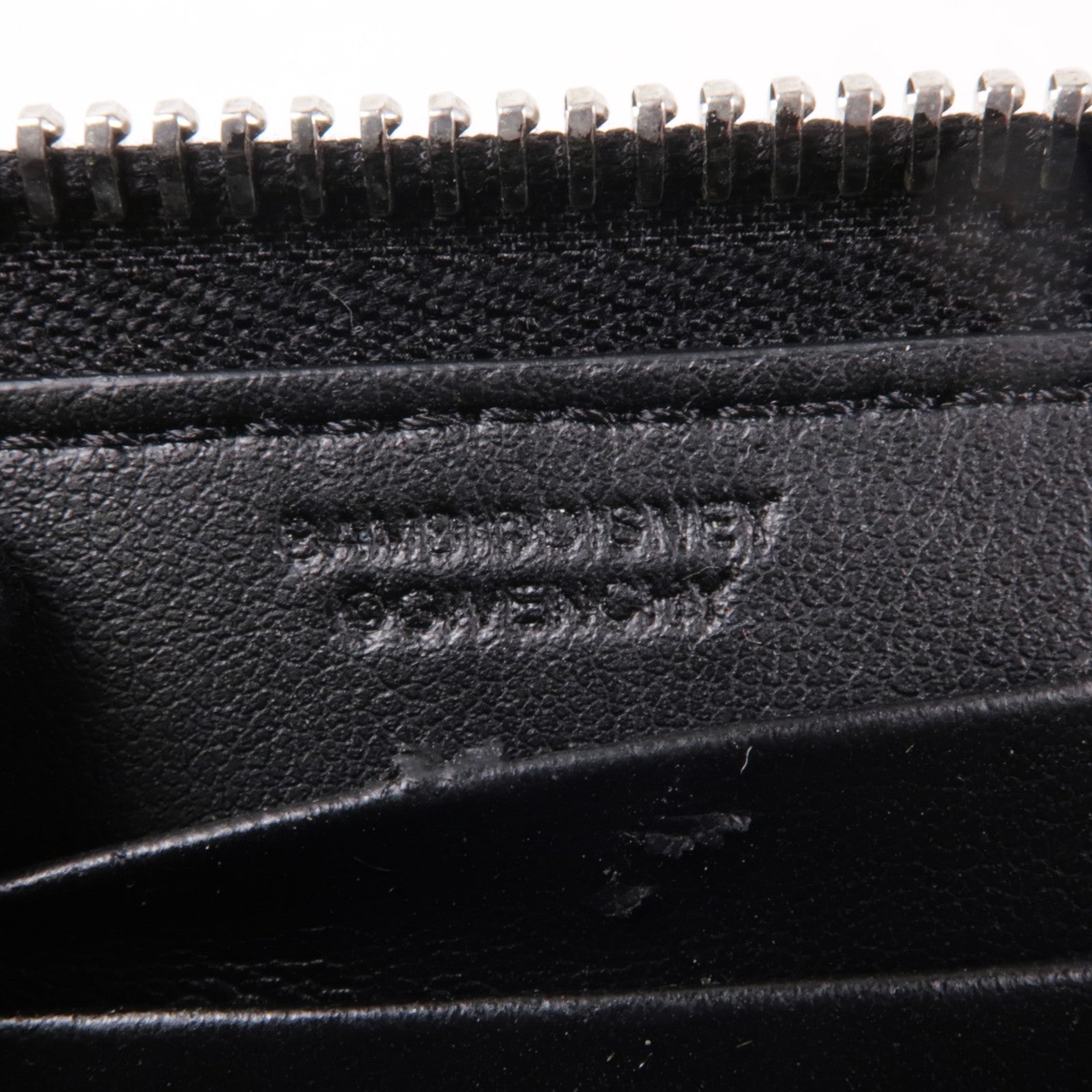 GIVENCHY 【激減優惠】牛皮皮革Card/Coin Case銀扣零錢包/卡片套