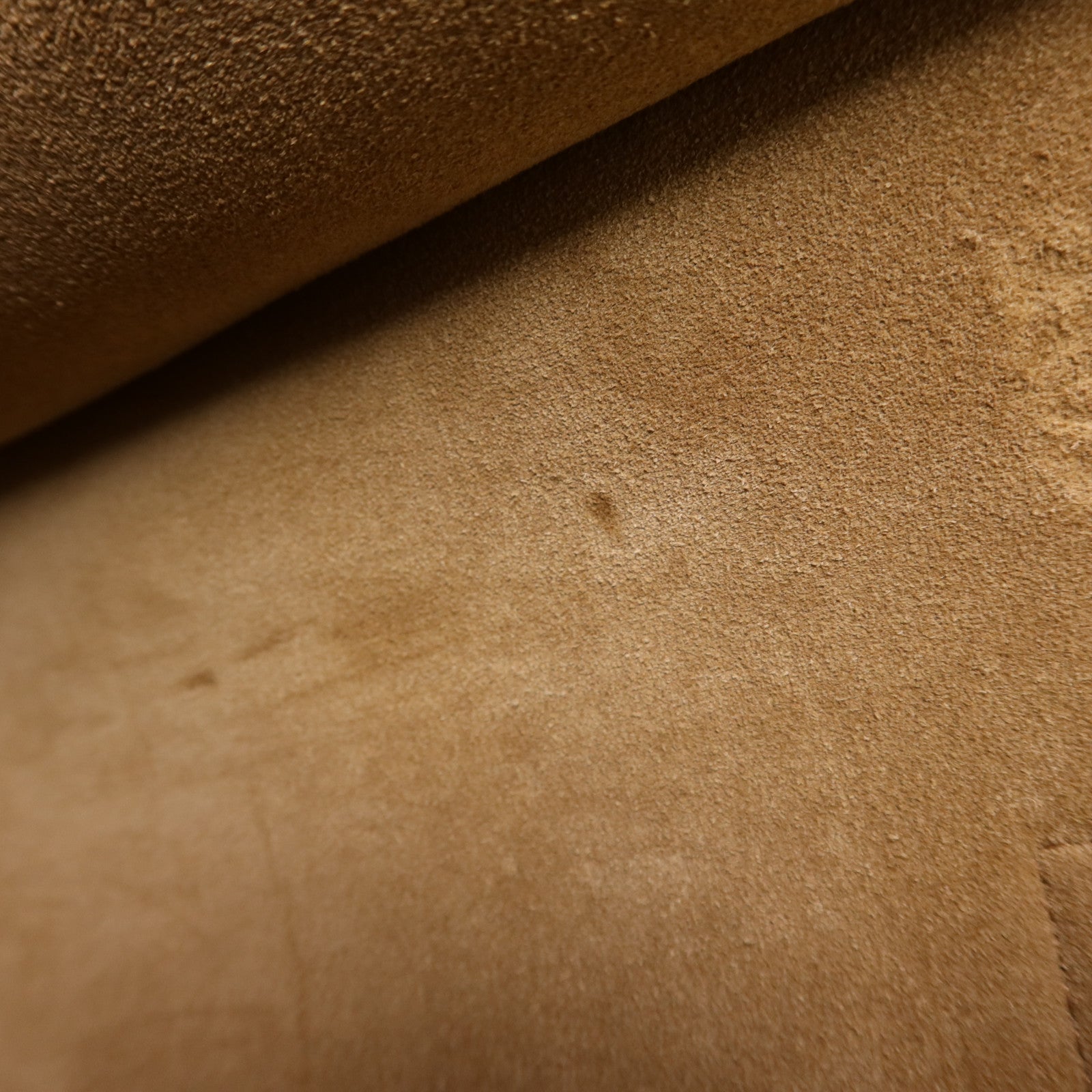 LOEWE 牛皮皮革Buckle Horizontal Tote銀扣肩背袋