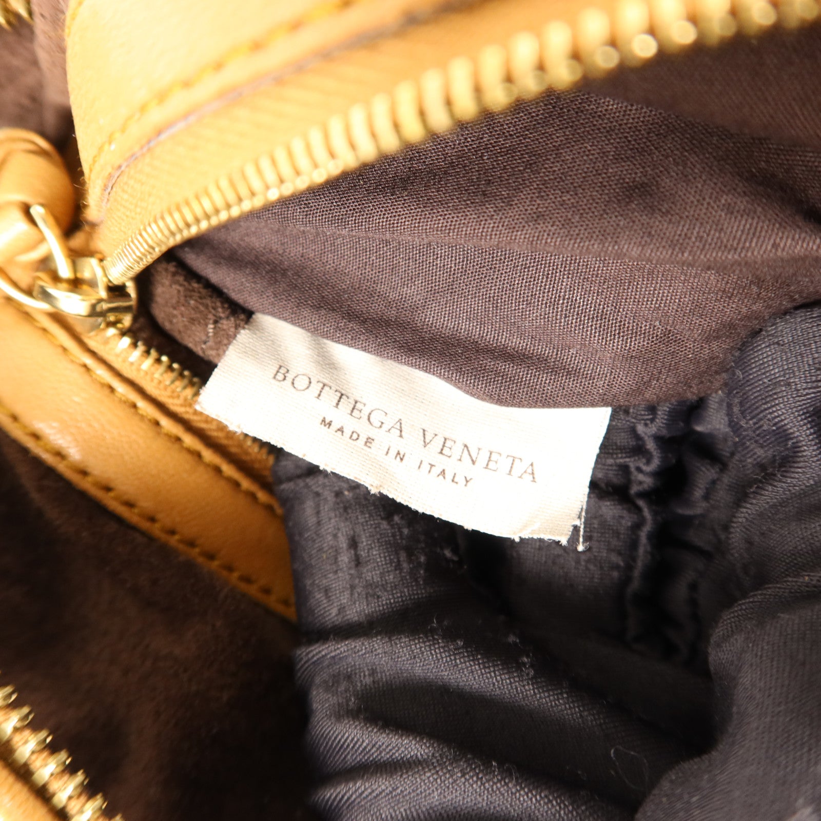BOTTEGA VENETA 牛皮皮革Shoulder Bag金扣肩背袋