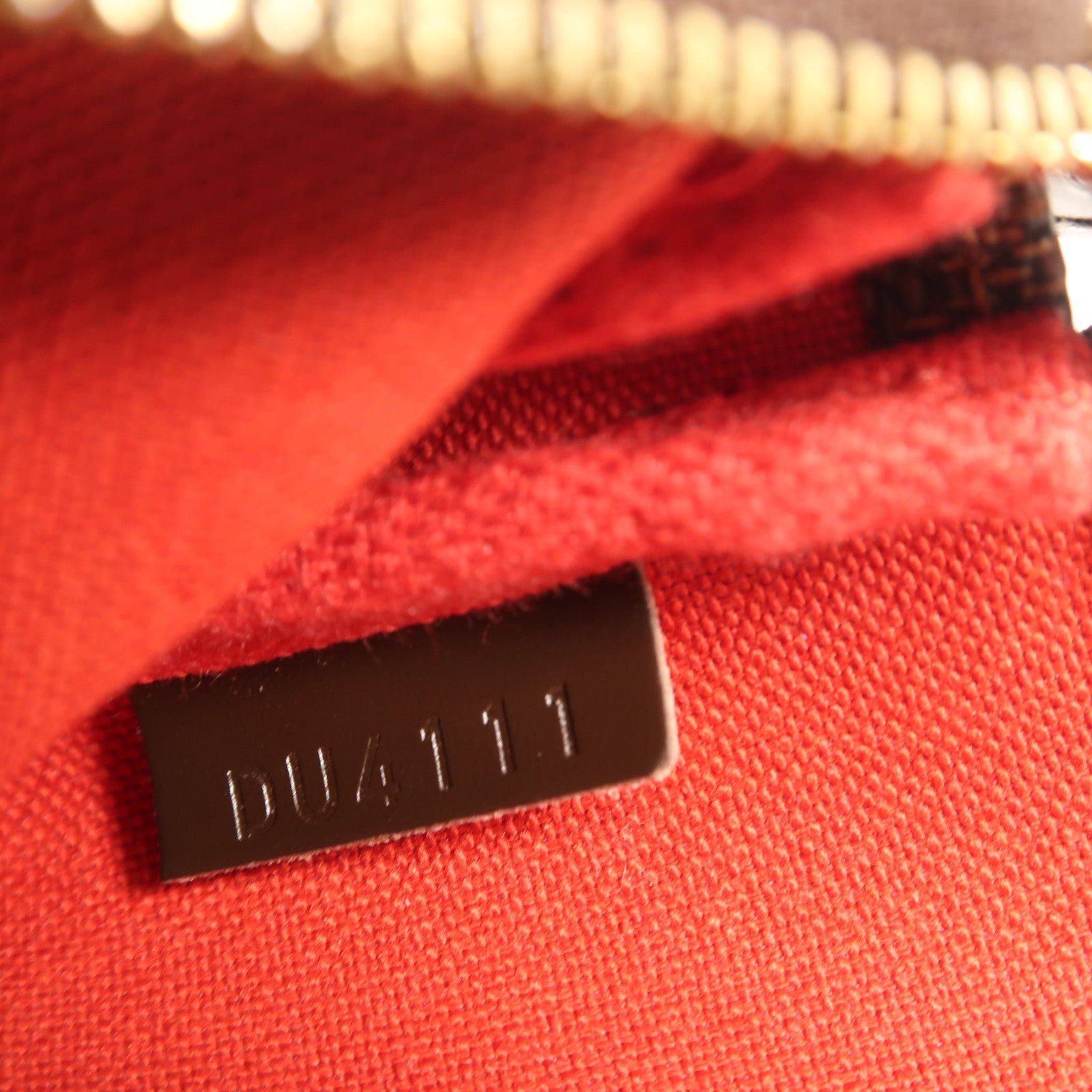 LOUIS VUITTON Damier Mini Pochette金扣手挽袋