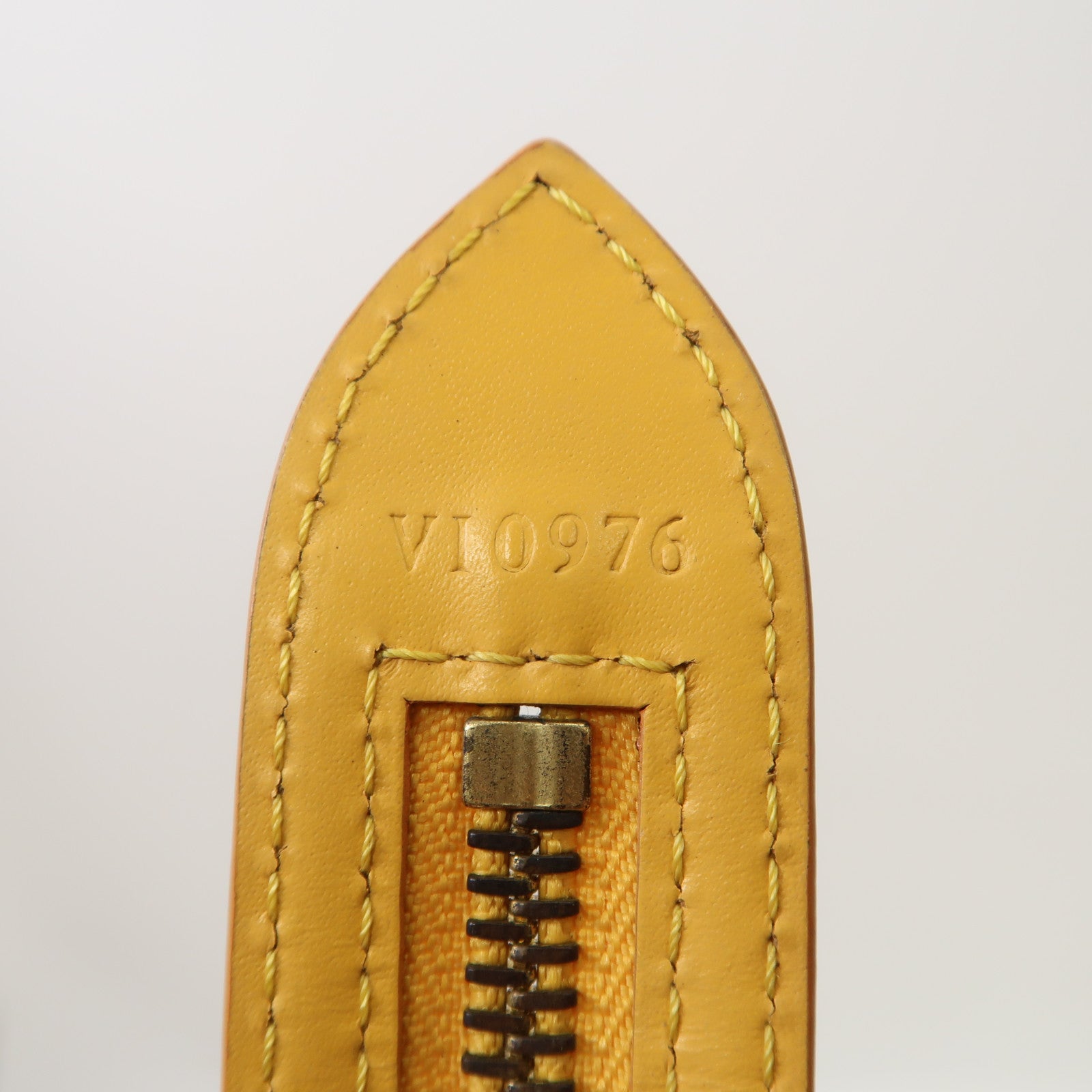 LOUIS VUITTON 【清倉大減價】Epi Saint Jacques金扣肩背袋黃色