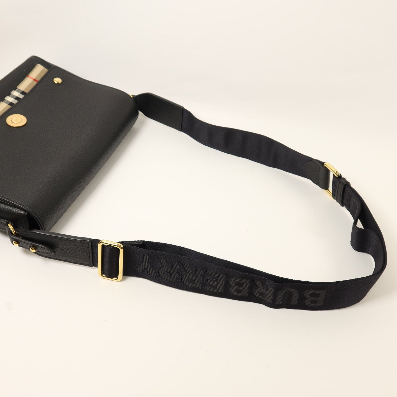 BURBERRY 牛皮皮革Shoulder Bag金扣肩背袋