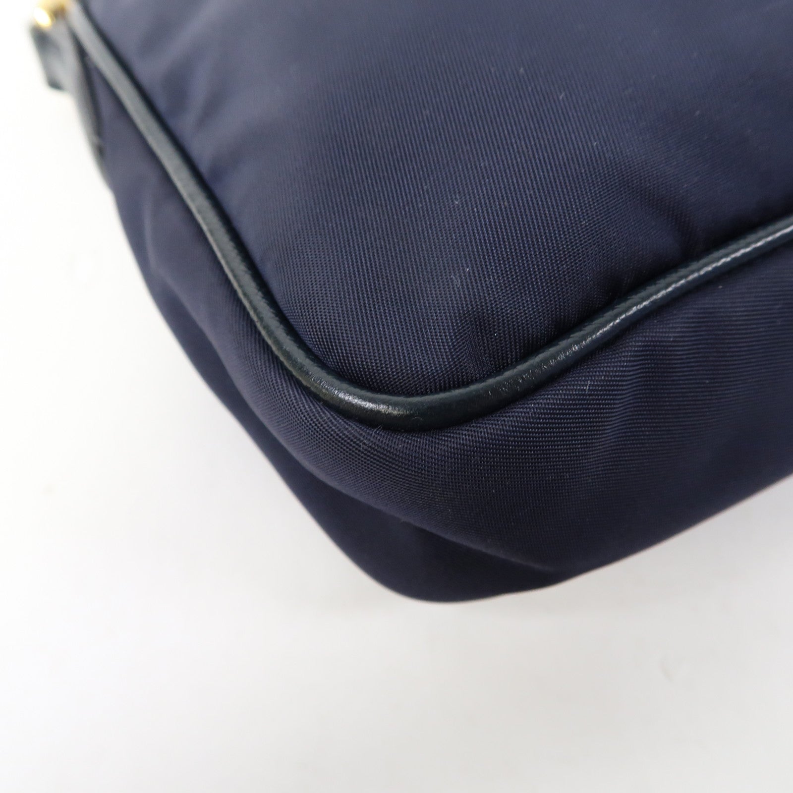 PRADA 尼龍Chain Shoulder Bag金扣鏈帶肩背袋深藍色