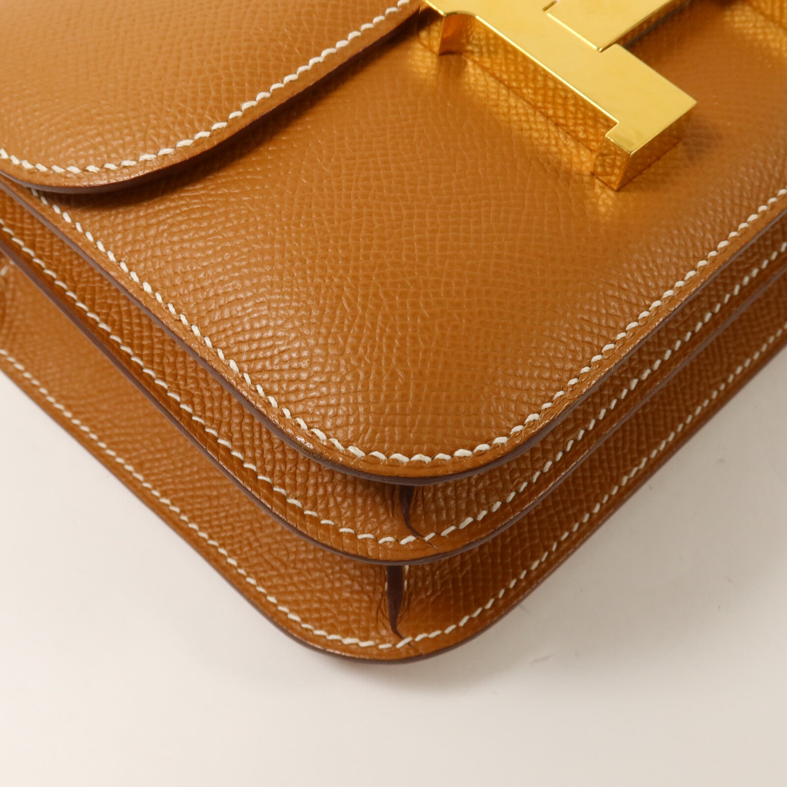 HERMES Epsom皮革Constance Mini肩背袋Gold