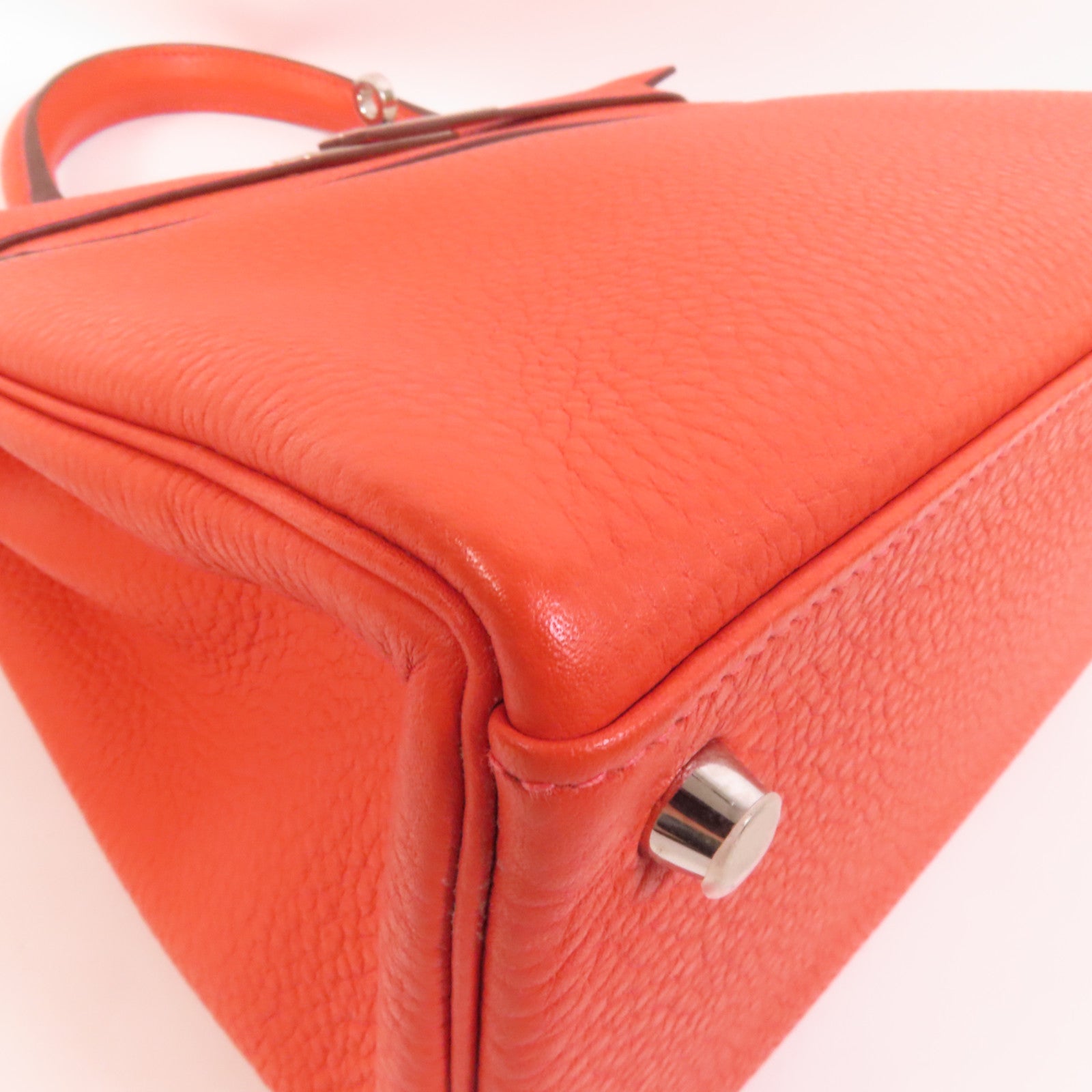 HERMES Clemence皮革Kelly 28銀扣手挽肩背兩用袋Rouge Pivoine
