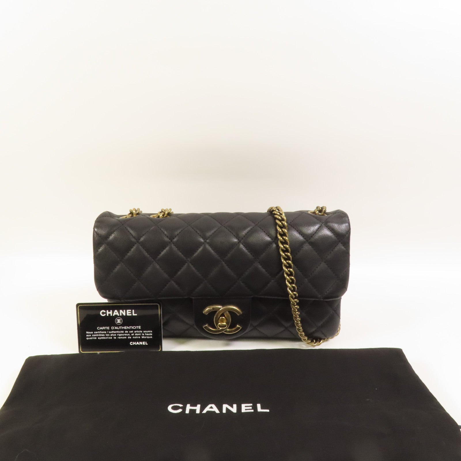CHANEL 牛皮皮革Chain Shoulder金扣鏈帶肩背袋