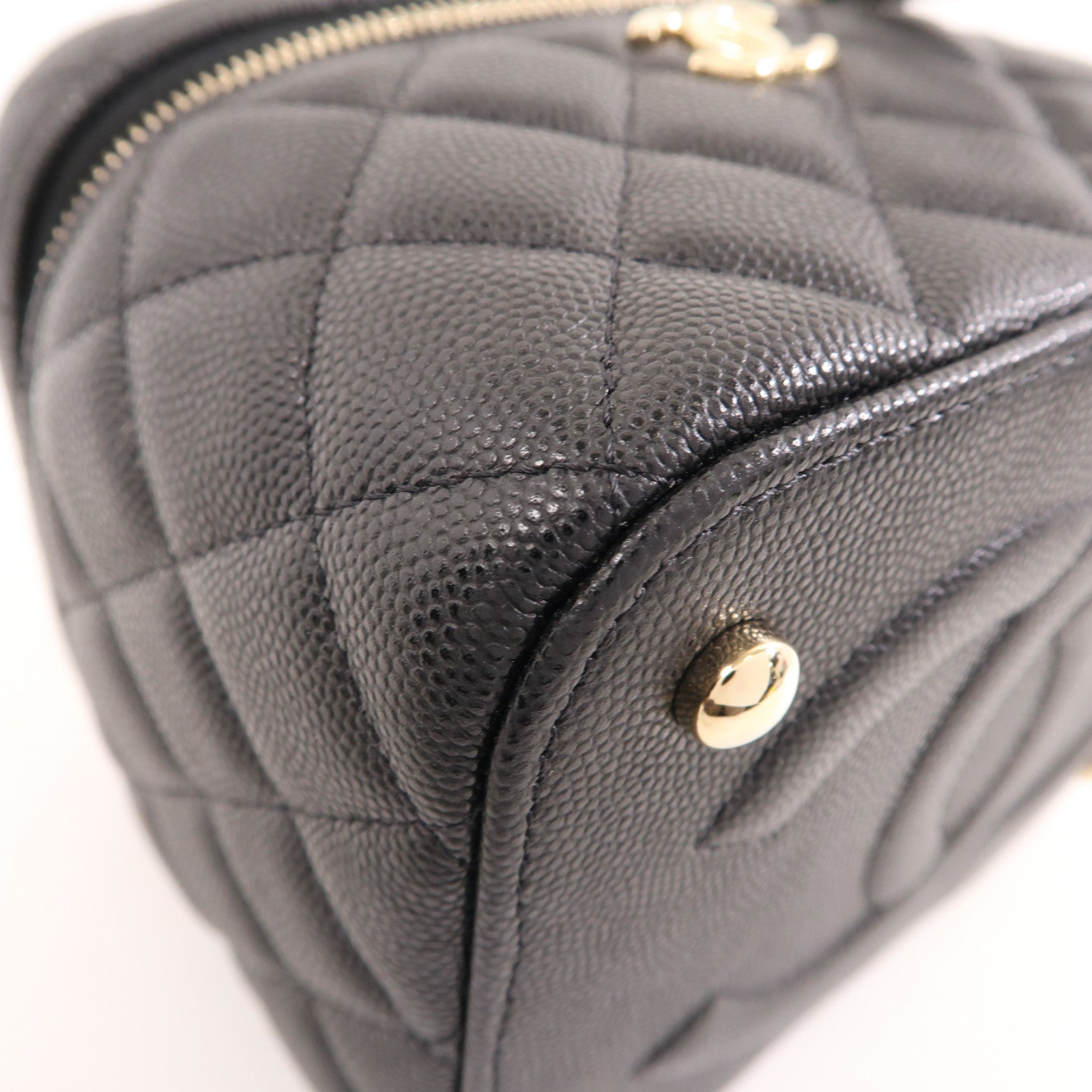 CHANEL Quilted CC GHW Vanity Case 2way Chain Shoulder Bag Calfskin Leather Black