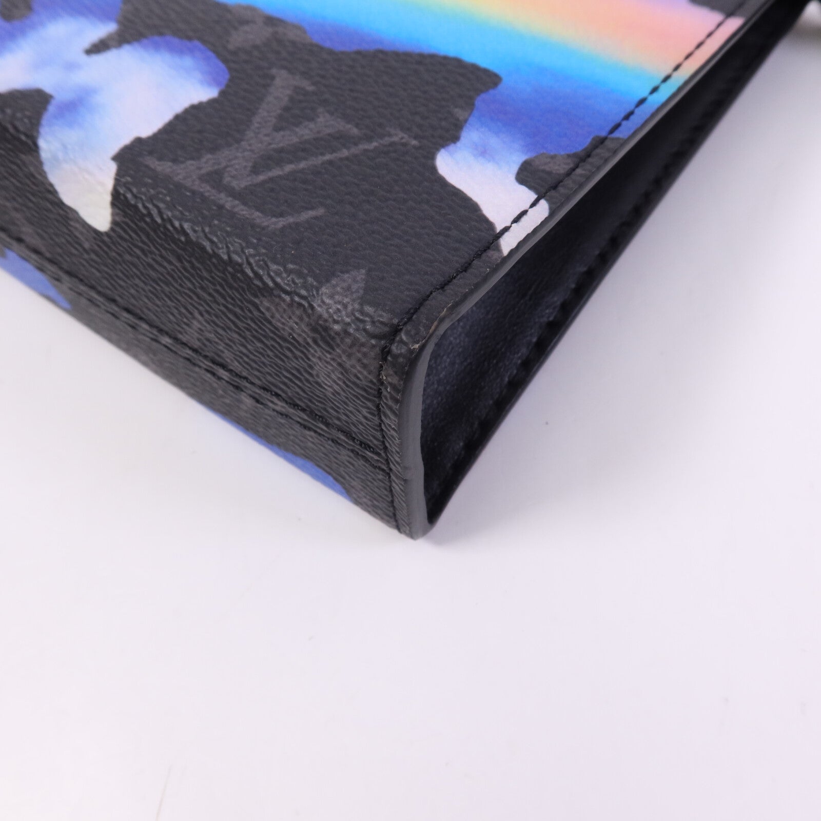 LOUIS VUITTON Monogram Eclipse Gaston Wearable Wallet銀扣肩背袋