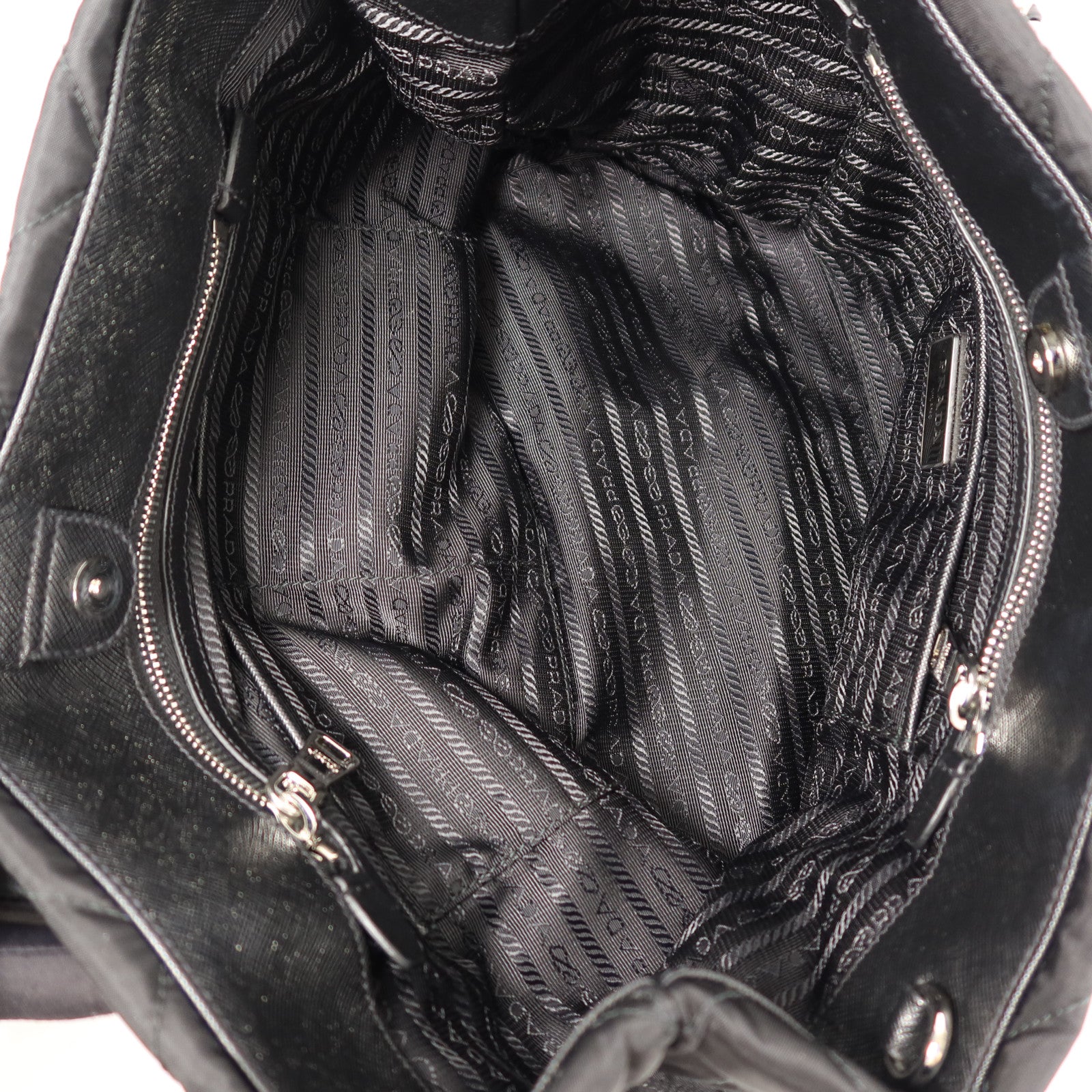 PRADA 尼龍Shoulder Bag鏈帶肩背袋