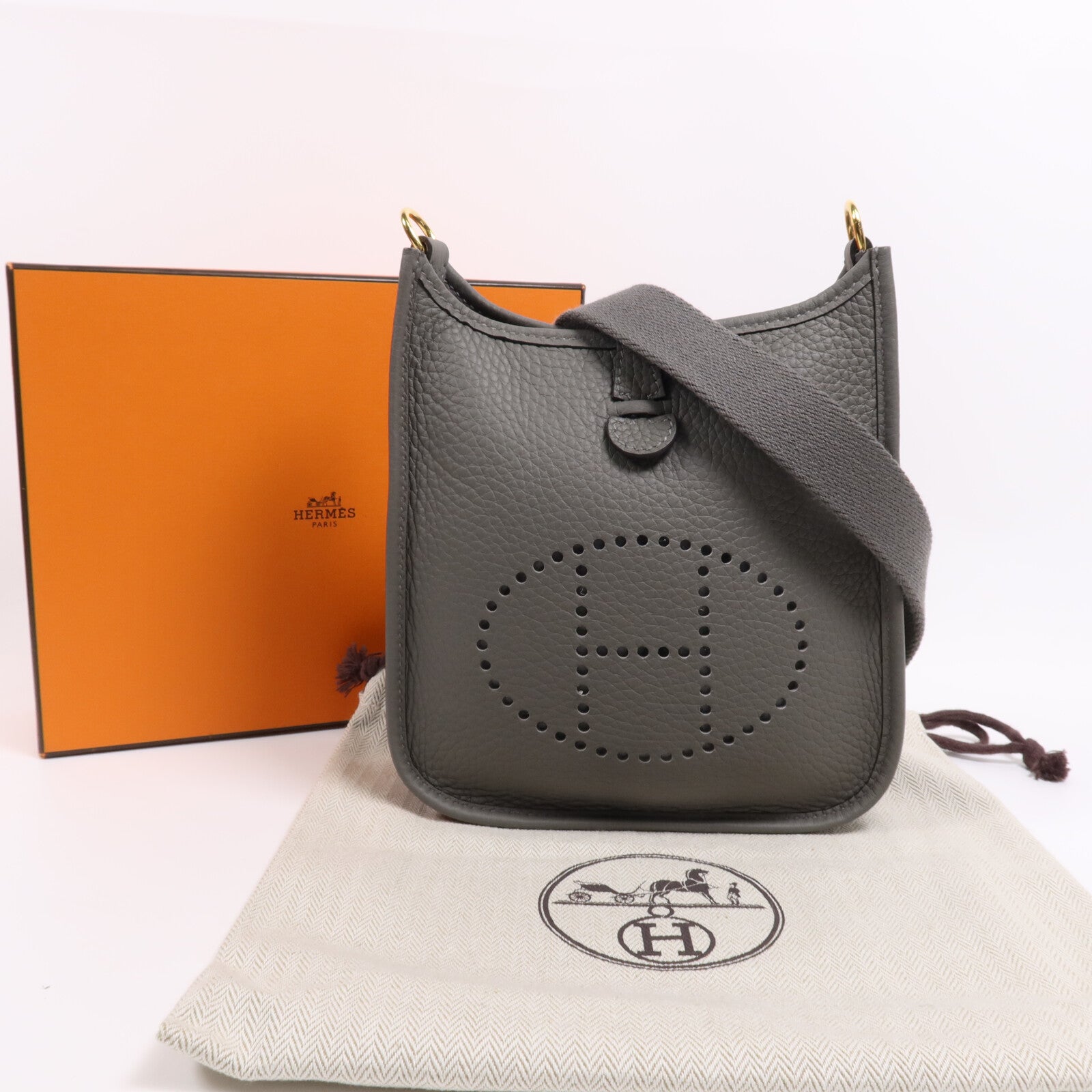 HERMES Clemence皮革Evelyne TPM金扣肩背袋Gris Meyer