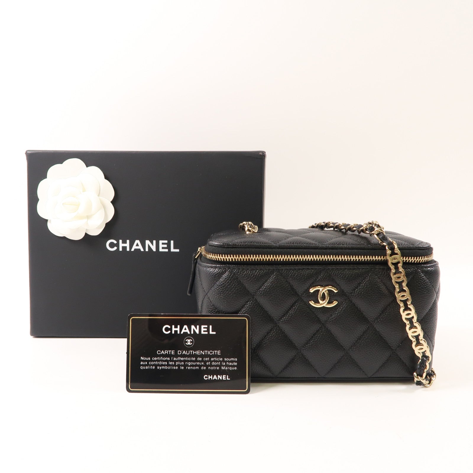 CHANEL 牛皮皮革Vanity Case金扣鏈帶肩背袋黑色