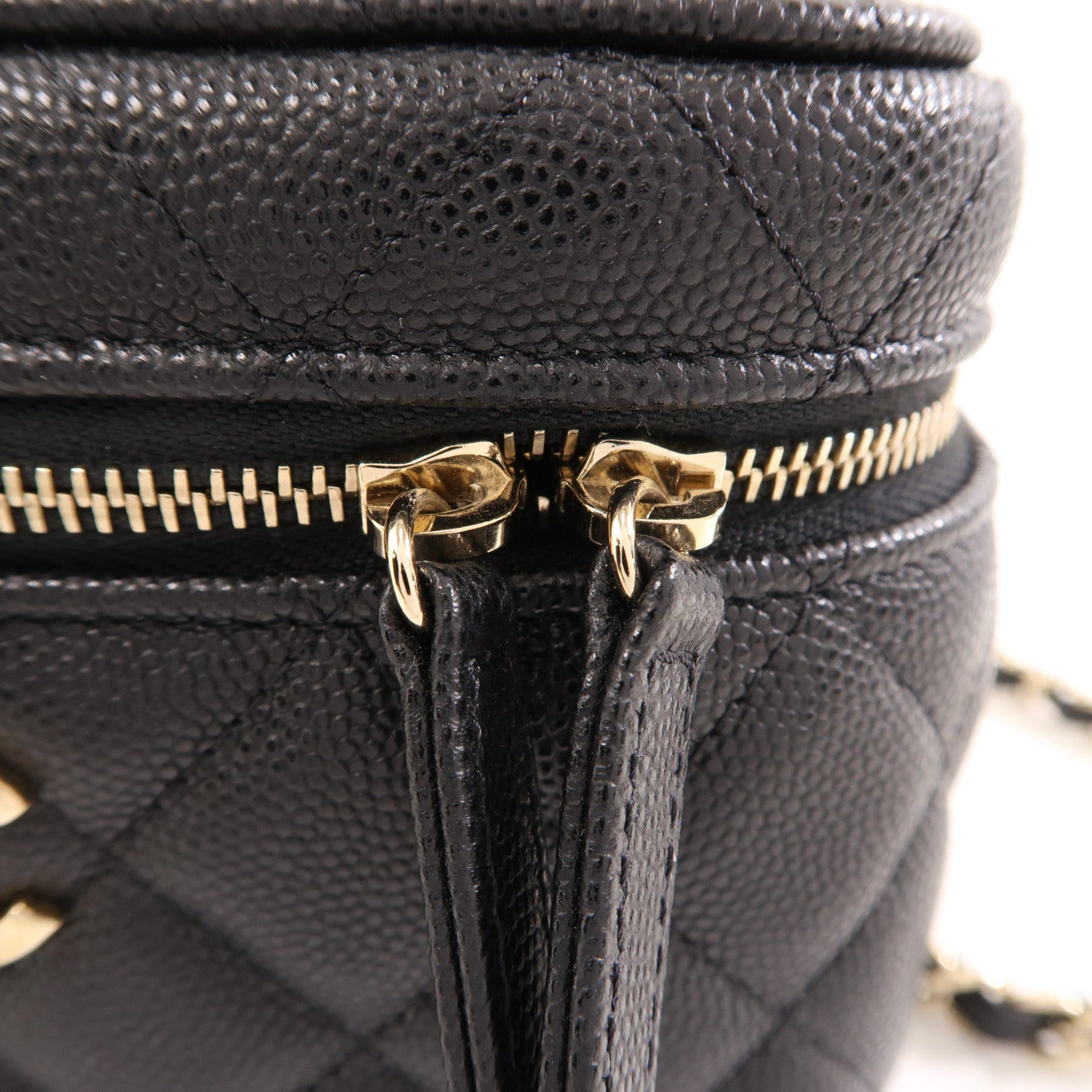 CHANEL Quilted CC GHW Vanity Case 2way Chain Shoulder Bag Calfskin Leather Black