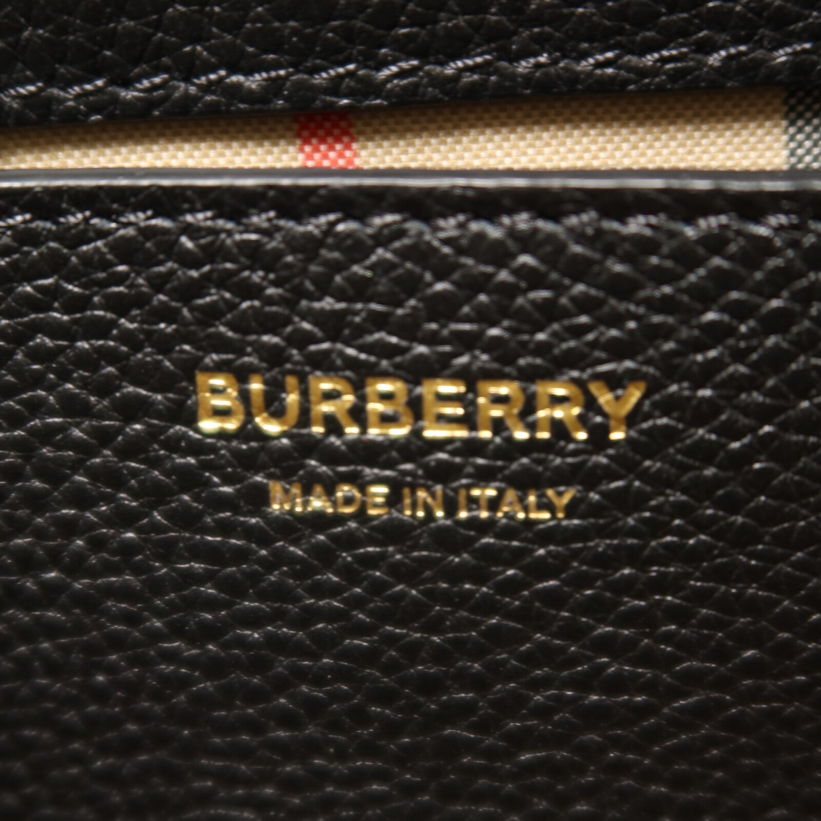 BURBERRY 牛皮皮革Shoulder Bag金扣肩背袋