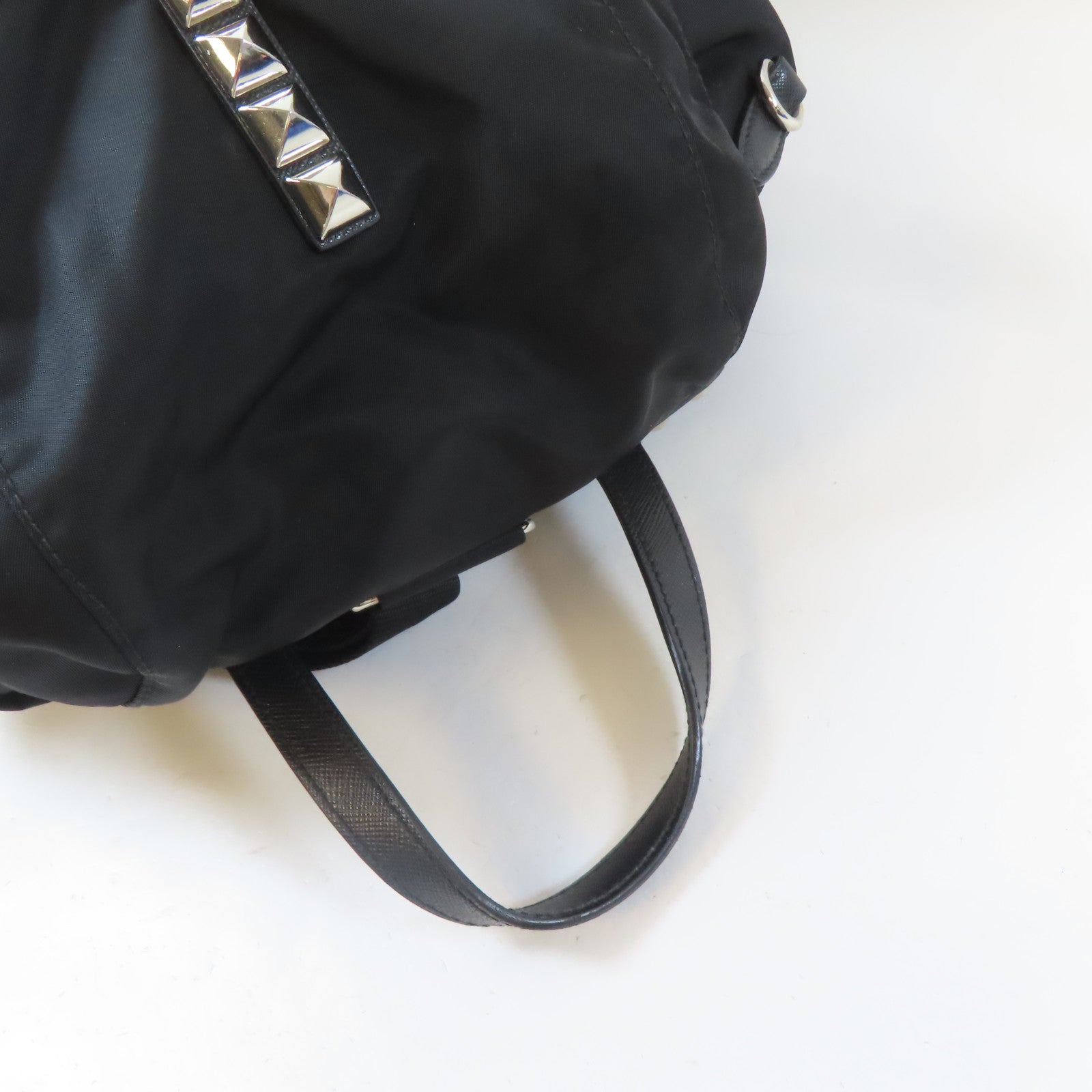 PRADA 尼龍Backpack銀扣背包黑色