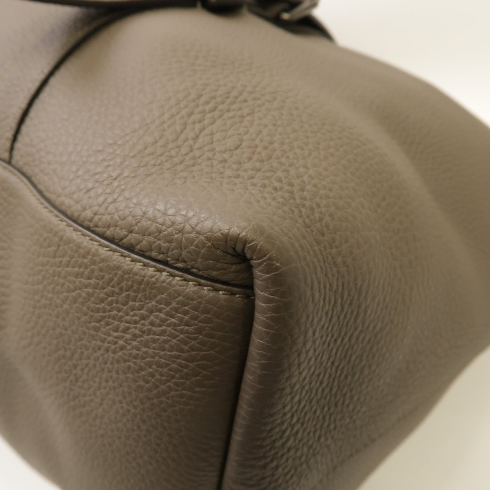 GUCCI 牛皮皮革Shoulder Tote肩背袋灰色