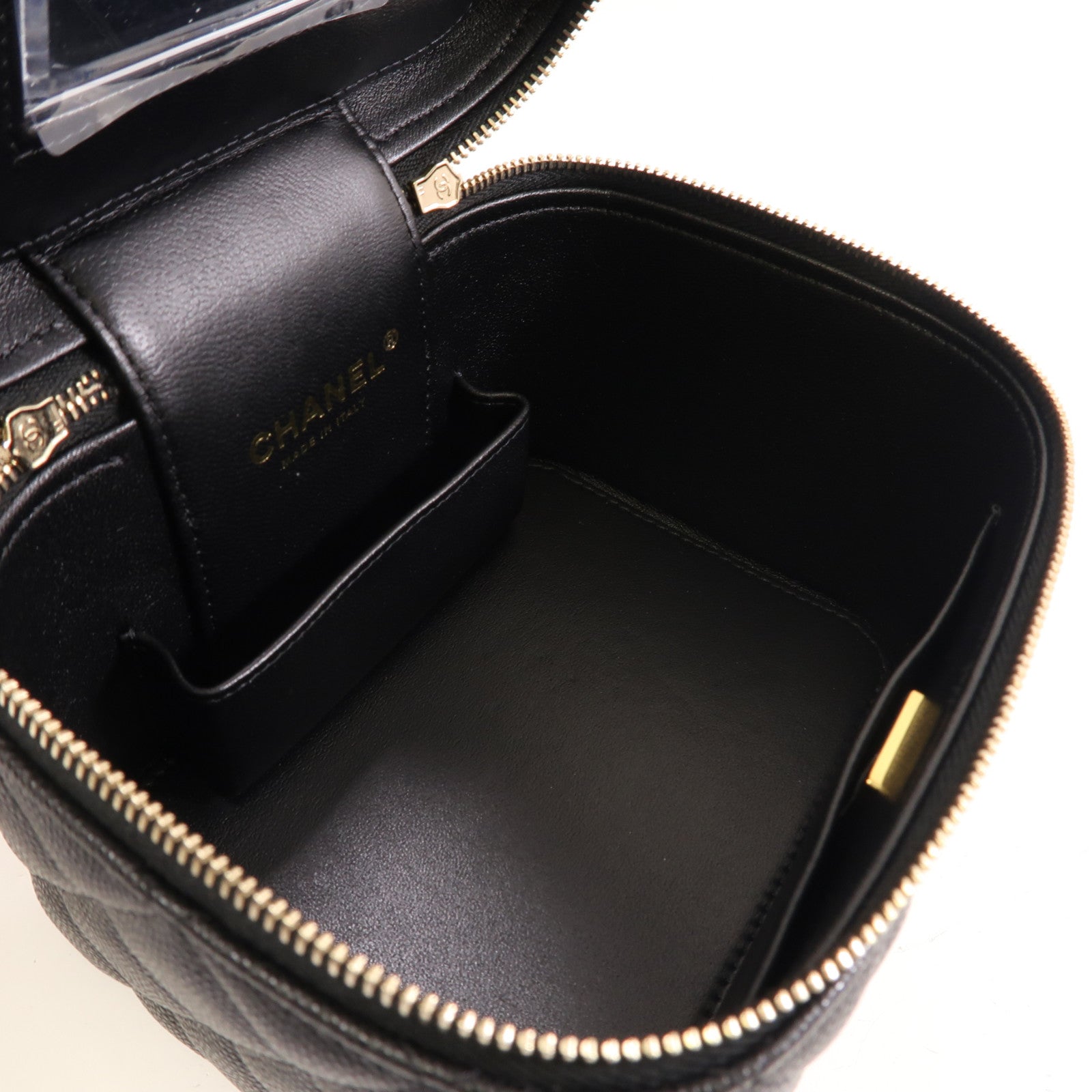 CHANEL Quilted CC GHW Vanity Case 2way Chain Shoulder Bag Calfskin Leather Black