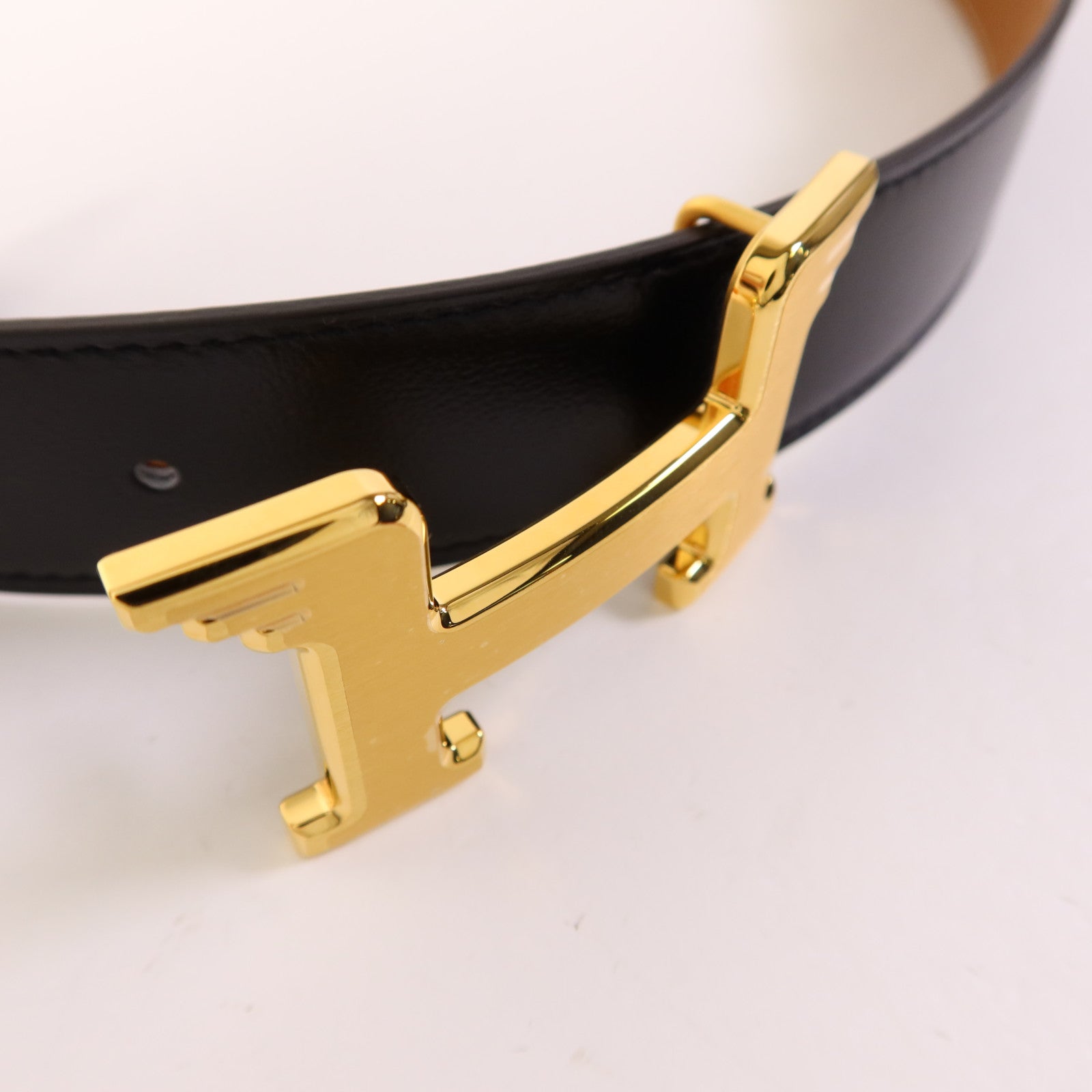 HERMES 皮革Belt金扣皮帶Noir