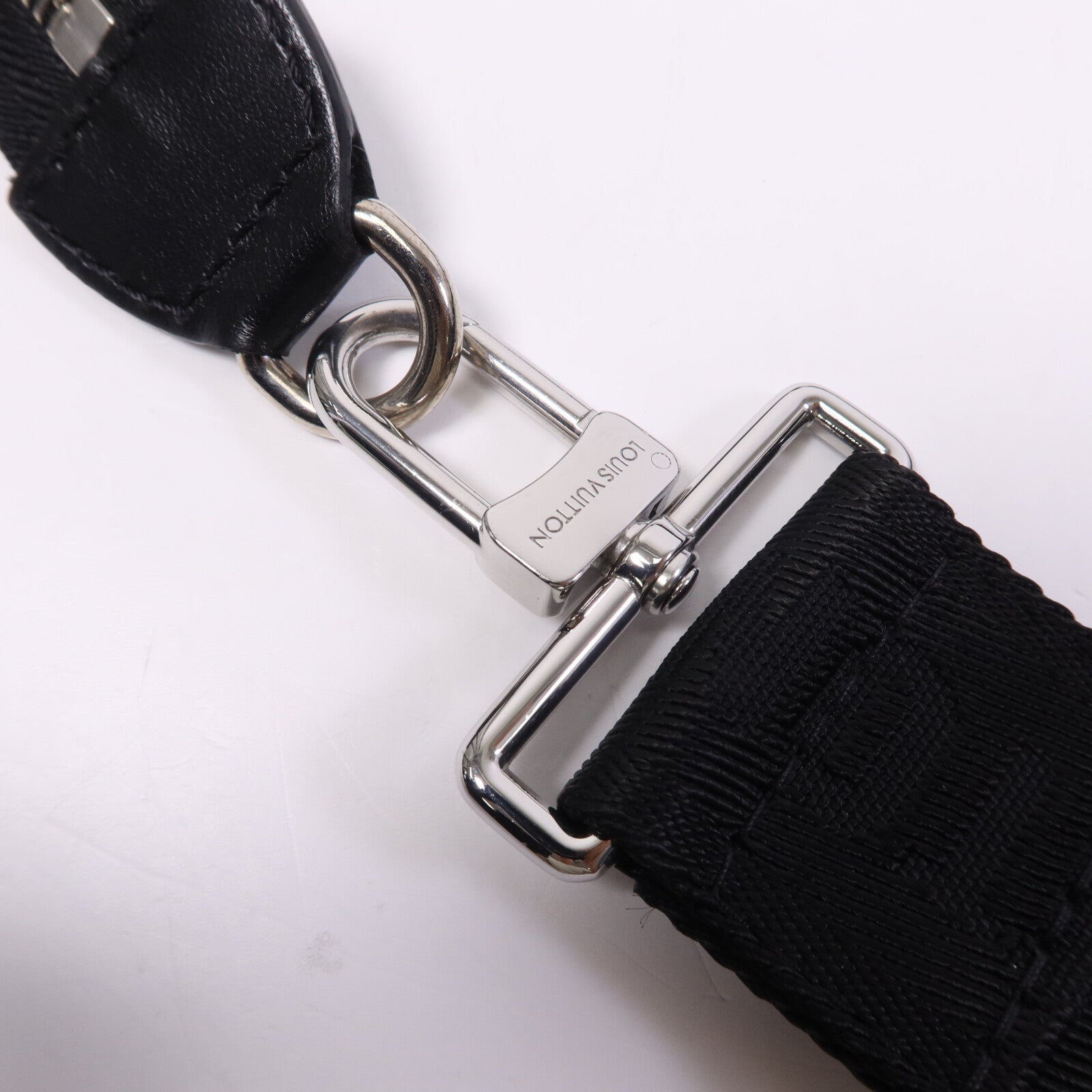 LOUIS VUITTON Monogram Eclipse Gaston Wearable Wallet銀扣肩背袋