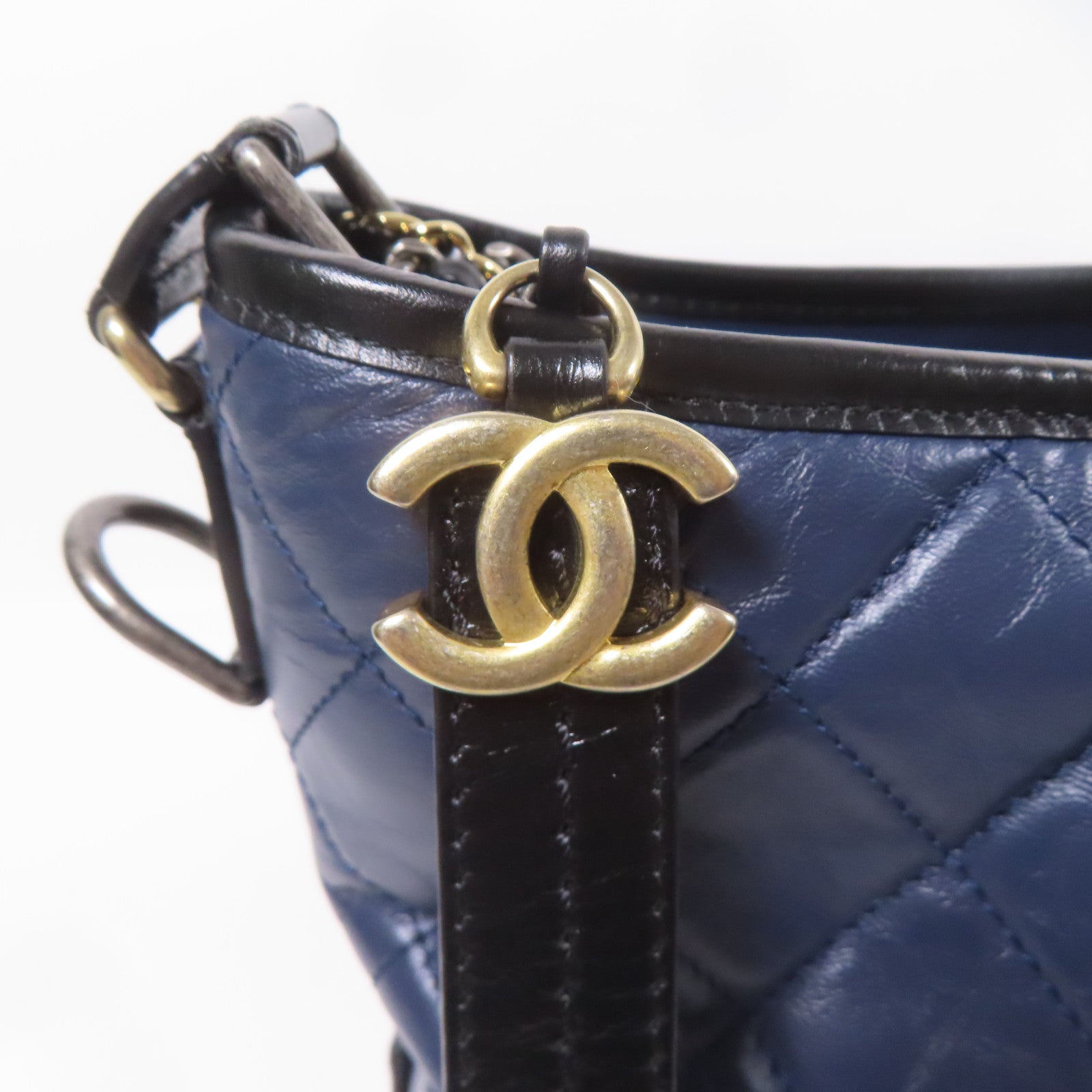 CHANEL CC Gabrielle Shoulder Bag Calfskin Leather Navy/Black