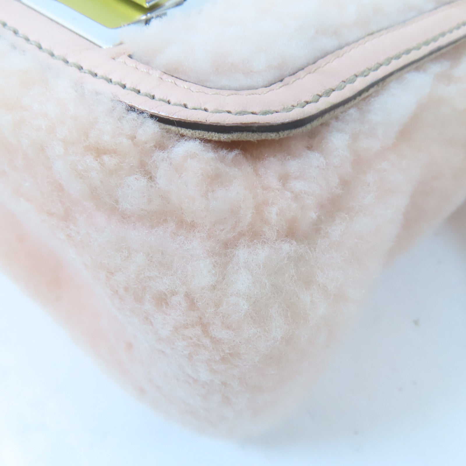 FENDI 羊毛Shoulder Bag銀扣肩背袋粉紅色