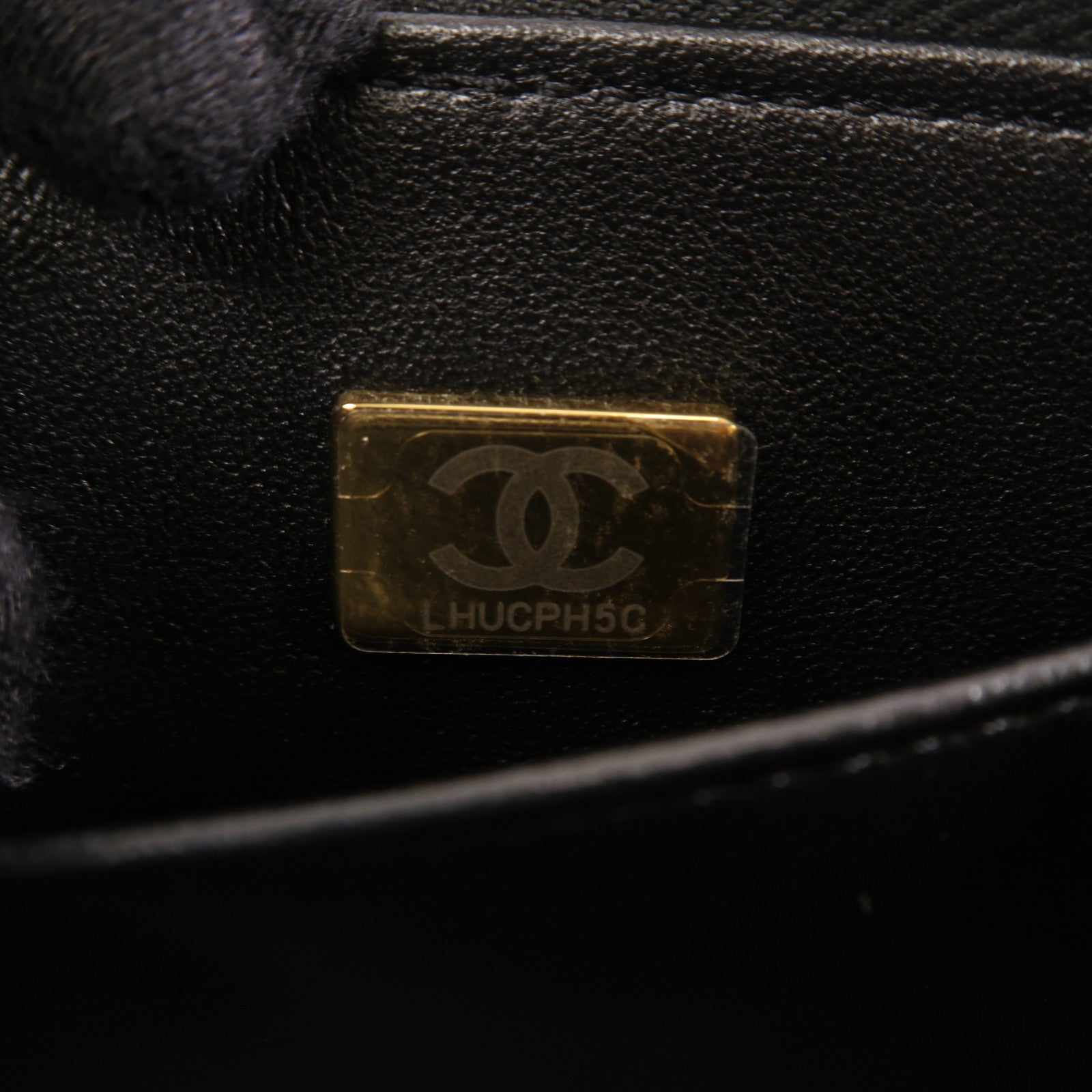 CHANEL Quilted CC GHW Vanity Case 2way Chain Shoulder Bag Calfskin Leather Black