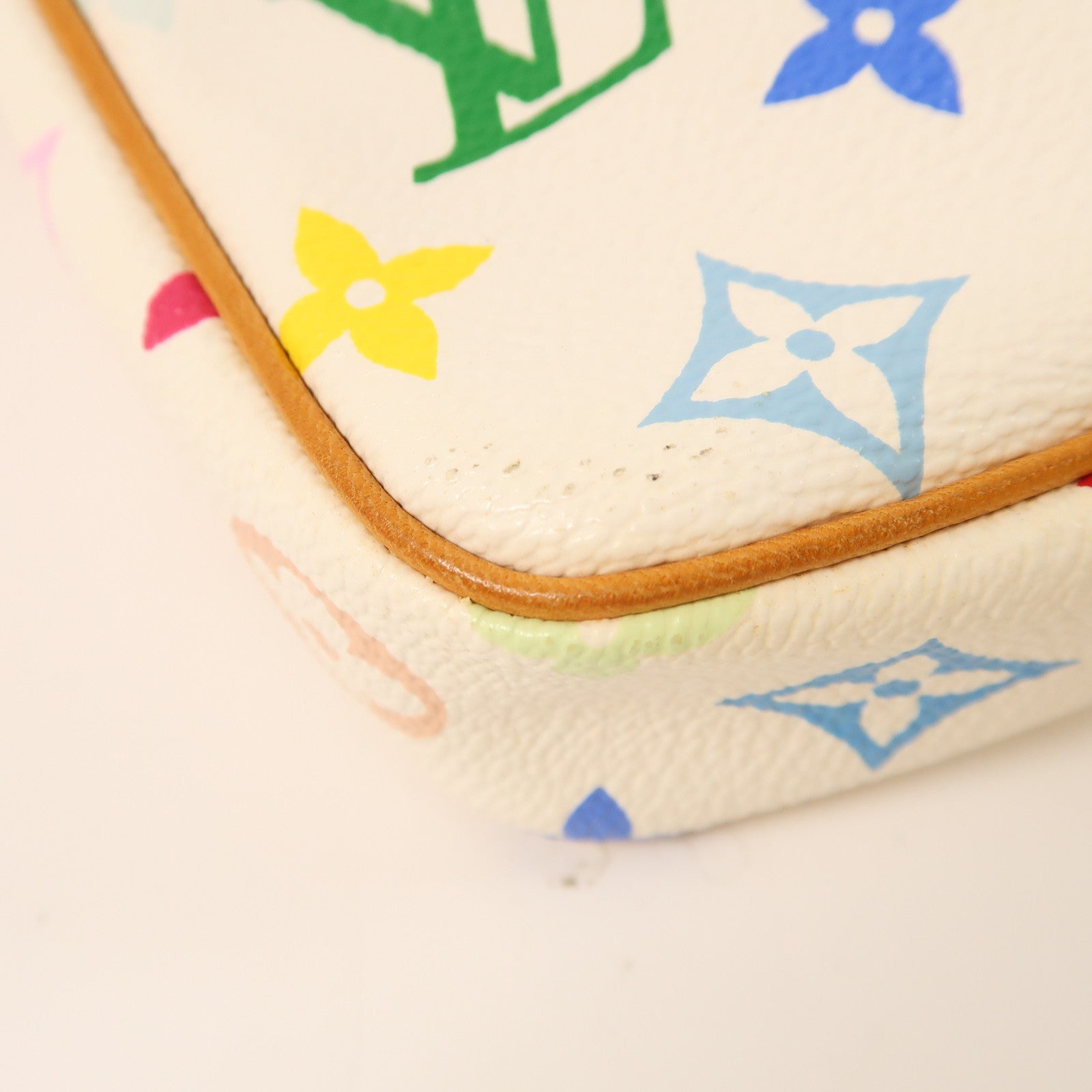 LOUIS VUITTON Monogram Multicolore Pochette Accessories金扣手挽袋白色/彩色