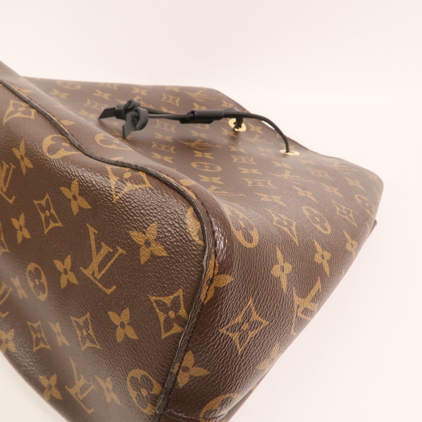 LOUIS VUITTON Monogram Neo Noe MM金扣肩背袋