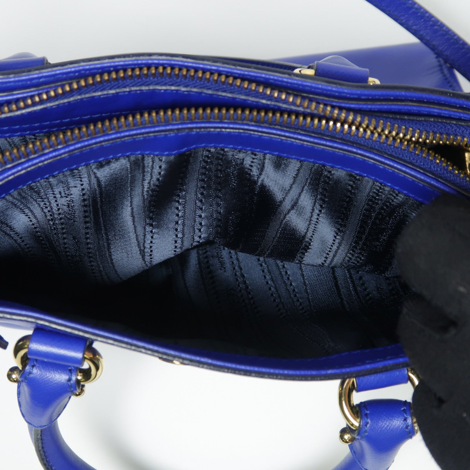 Salvatore Ferragamo 牛皮皮革Shoulder Bag金扣手挽肩背兩用袋