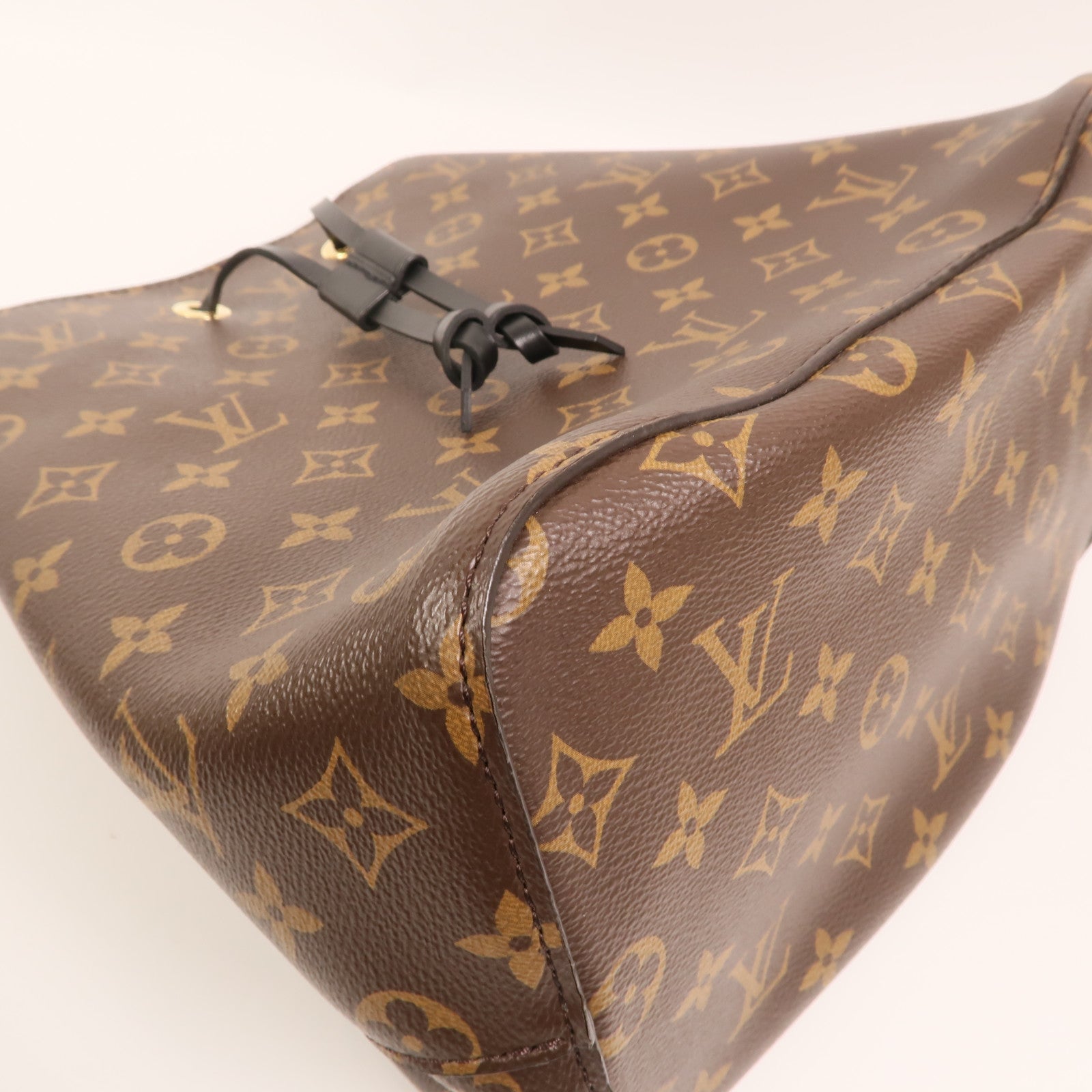 LOUIS VUITTON Monogram Neo Noe MM金扣肩背袋