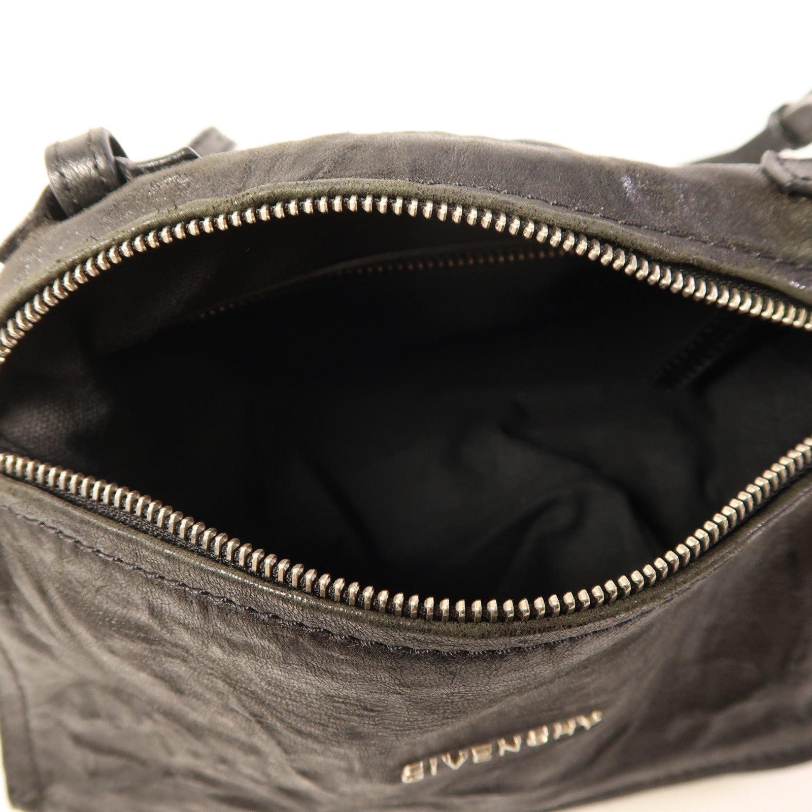 GIVENCHY 皮革Pandora Mini銀扣肩背袋