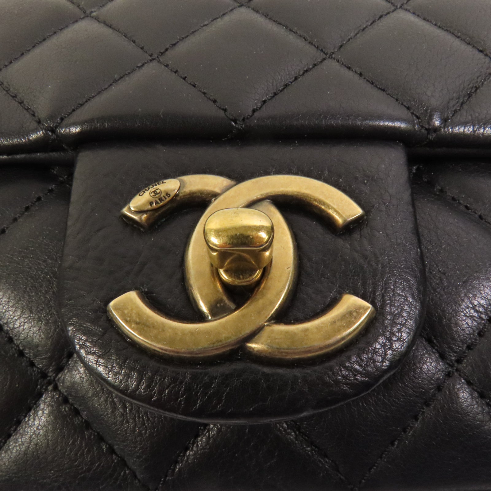 CHANEL 牛皮皮革Chain Shoulder金扣鏈帶肩背袋