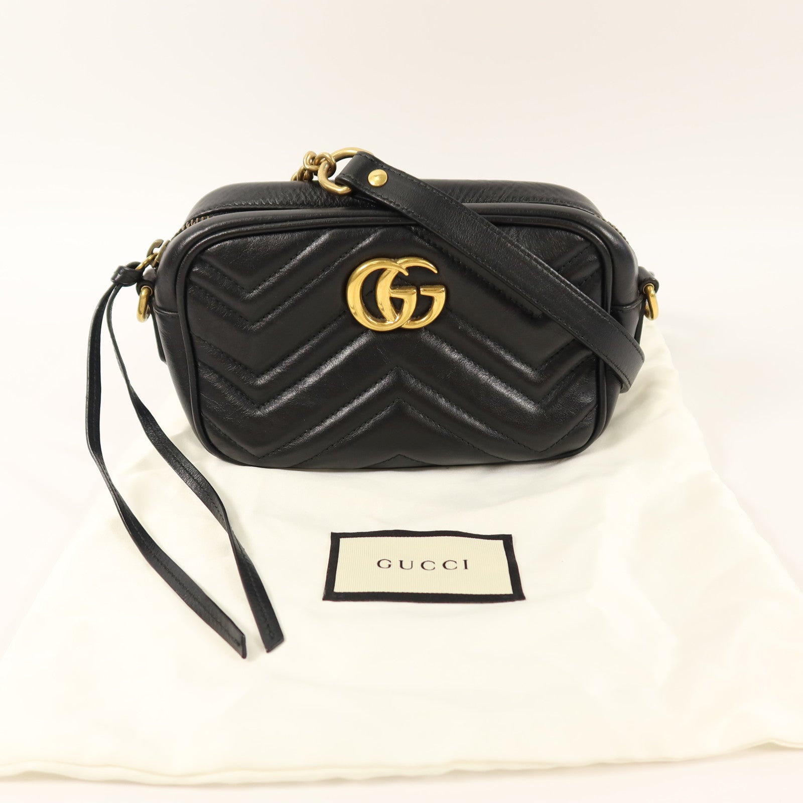GUCCI 牛皮皮革GG Marmont Mini鏈帶肩背袋