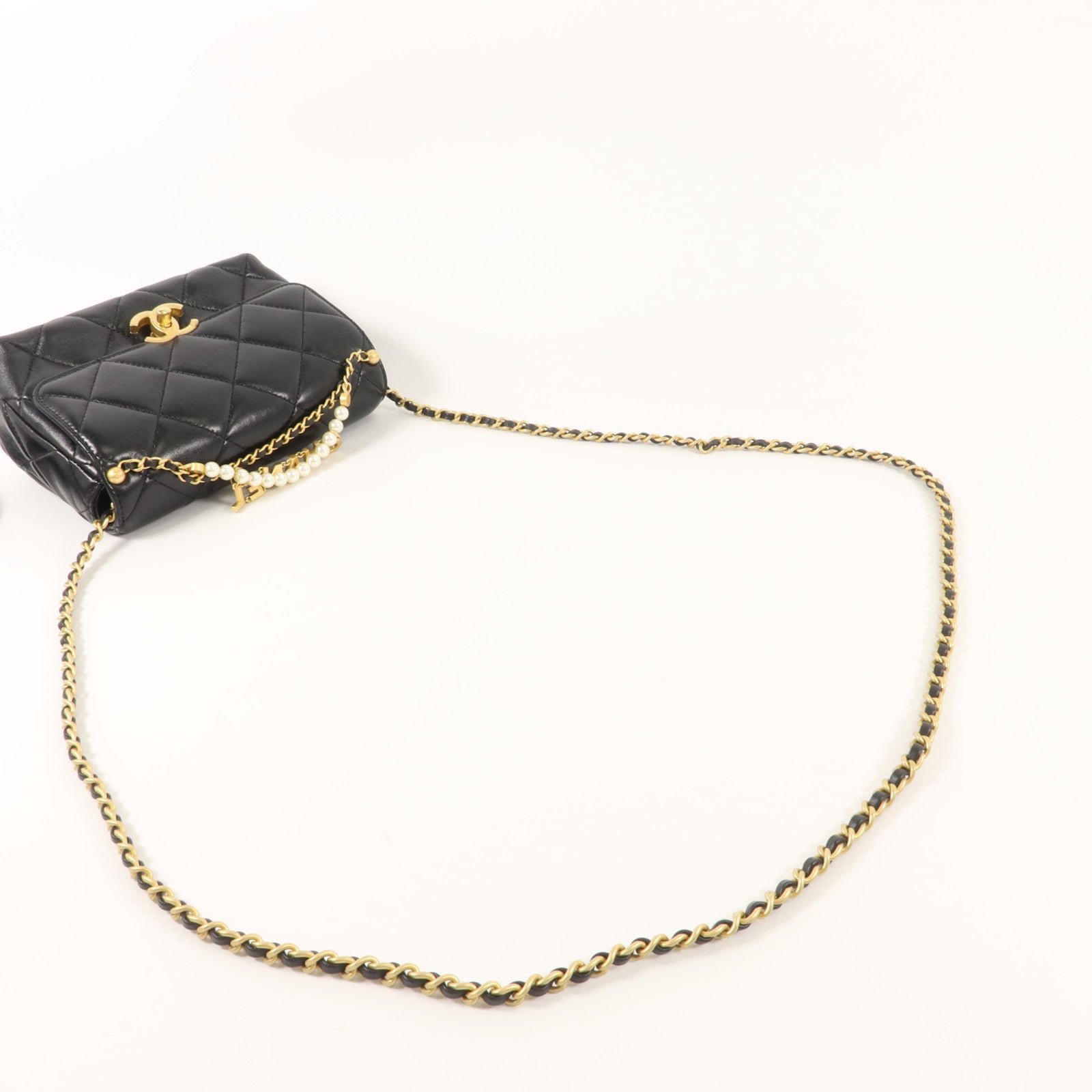 CHANEL 羊皮皮革Pearl Chain Mini Flap Bag鏈帶肩背袋