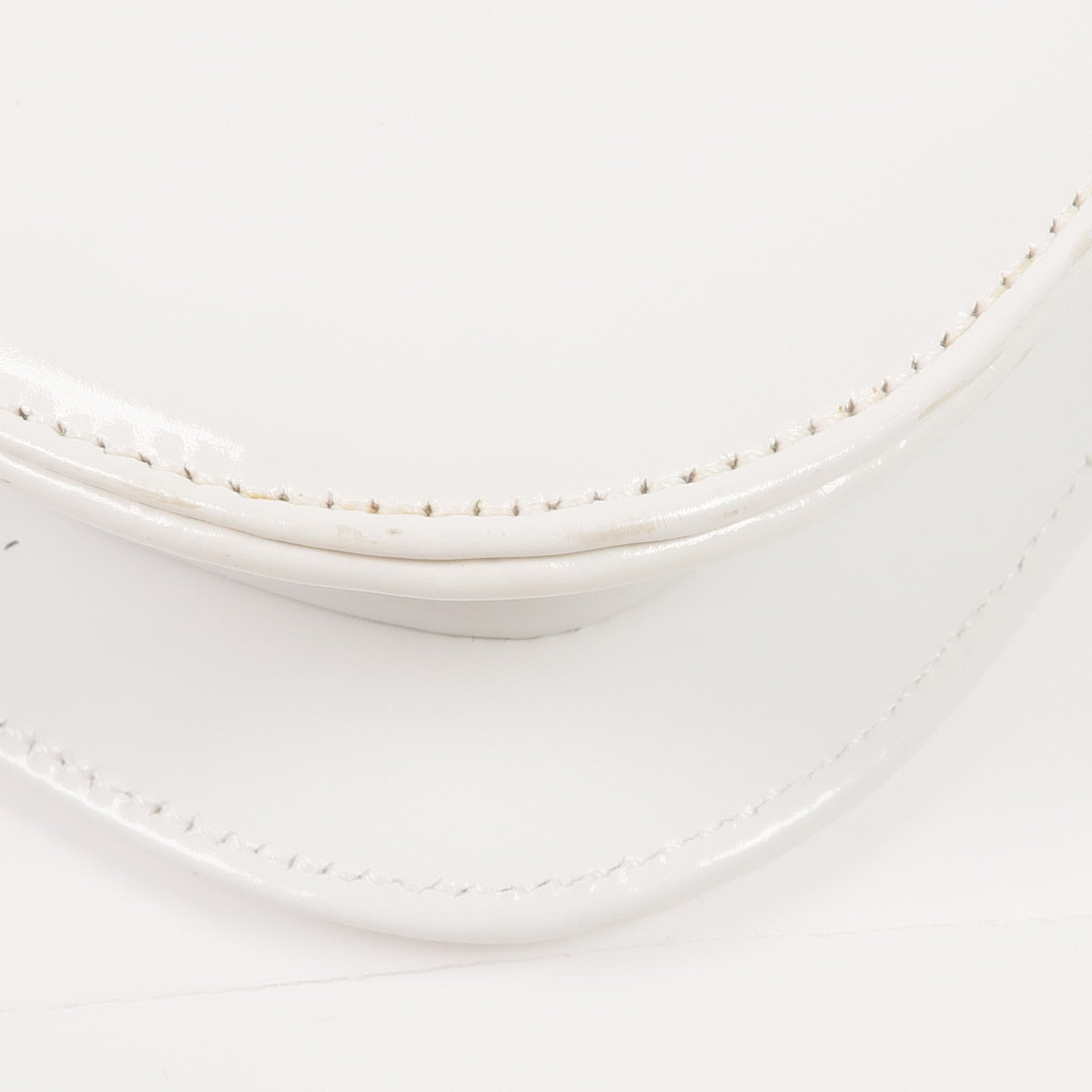 PRADA 漆皮皮革Shoulder Bag銀扣肩背袋