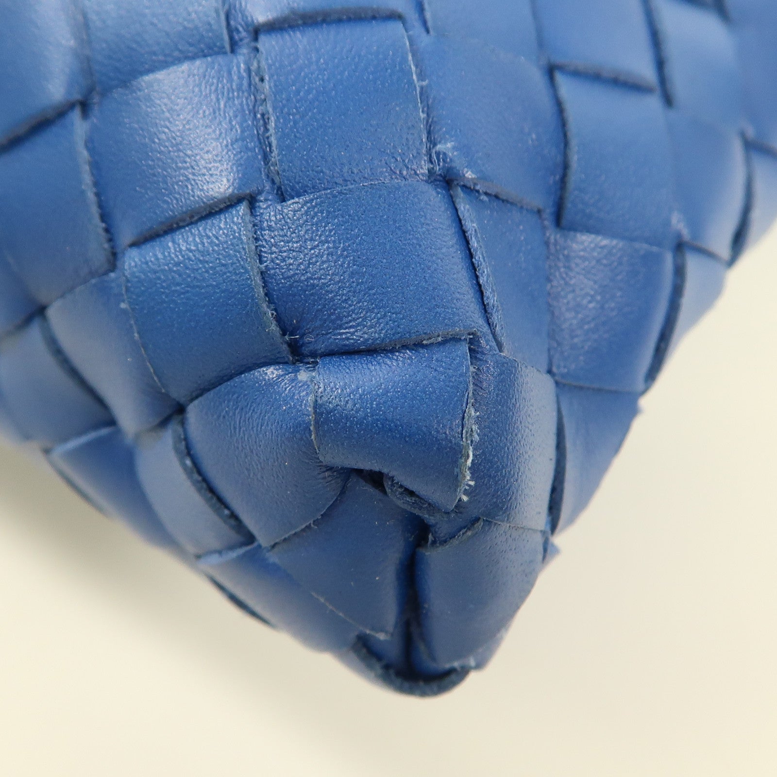 BOTTEGA VENETA 牛皮皮革Crossbody肩背袋