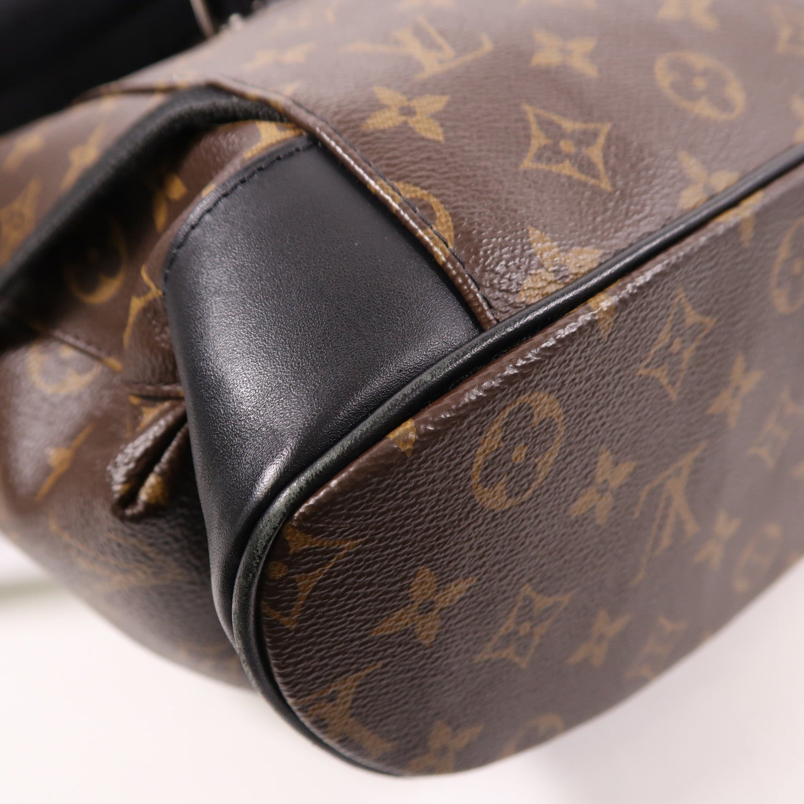 LOUIS VUITTON Monogram Macassar Christopher MM銀扣背包
