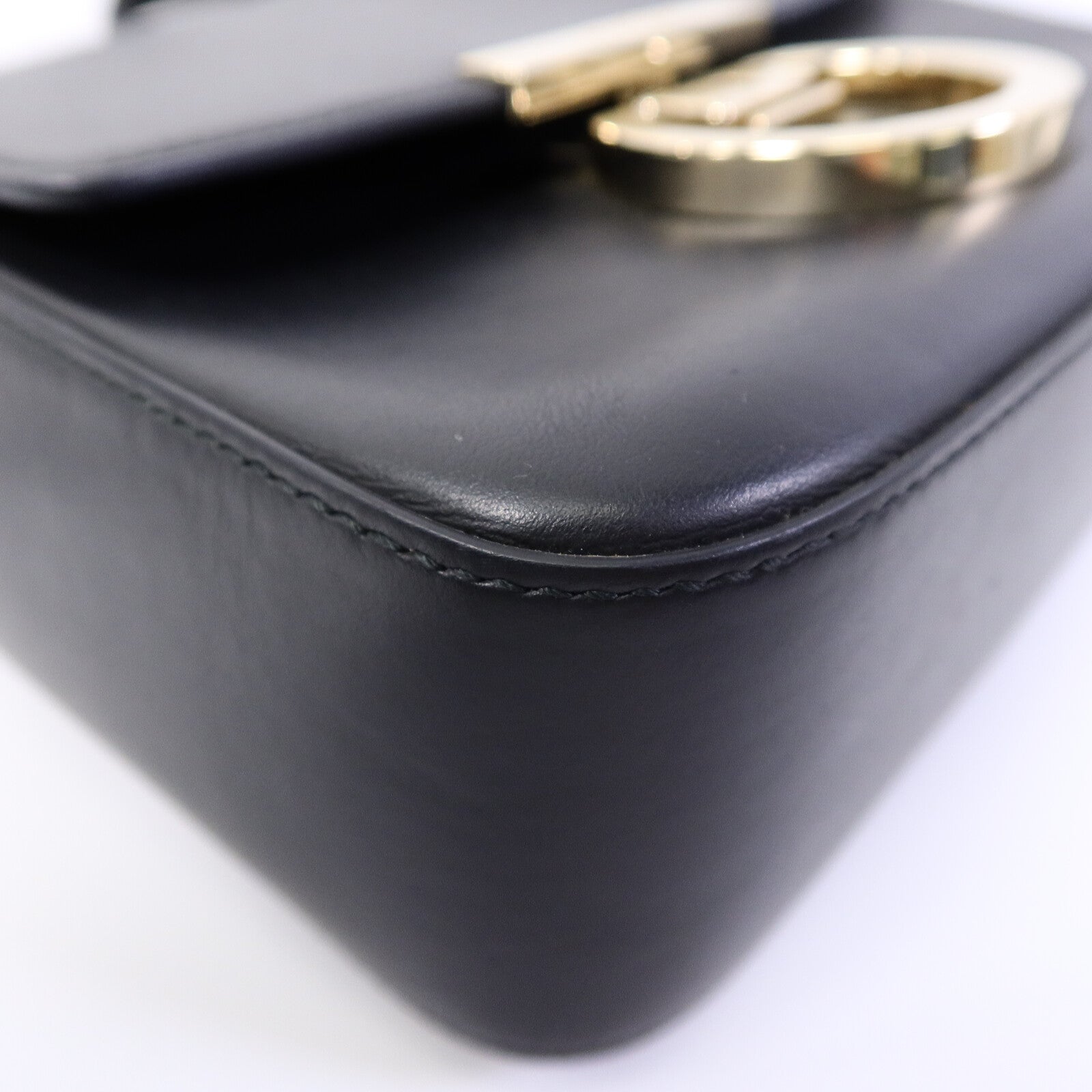 Salvatore Ferragamo 牛皮皮革Shoulder Bag肩背袋