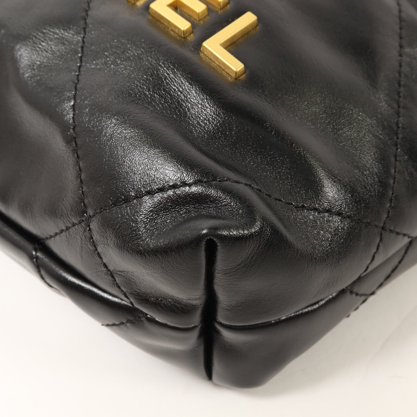 CHANEL 牛皮皮革Chanel 22 Mini鏈帶肩背袋