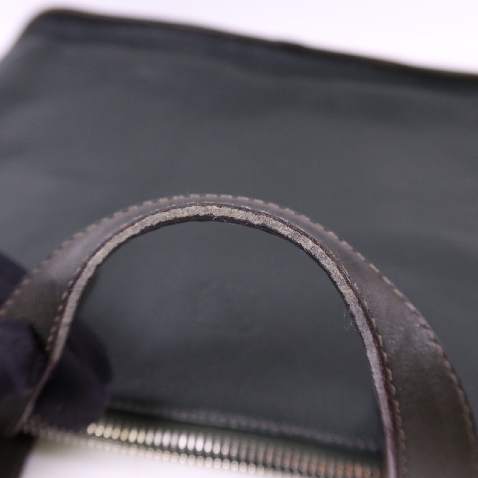 LOEWE 牛皮皮革Handbag銀扣手挽袋