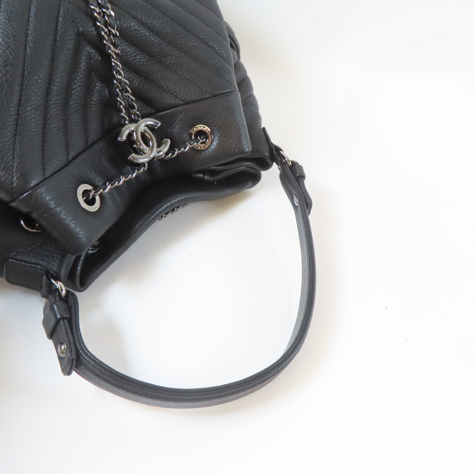 CHANEL 【激減優惠】斜紋牛皮皮革Chain Shoulder銀扣手挽肩背兩用袋黑色