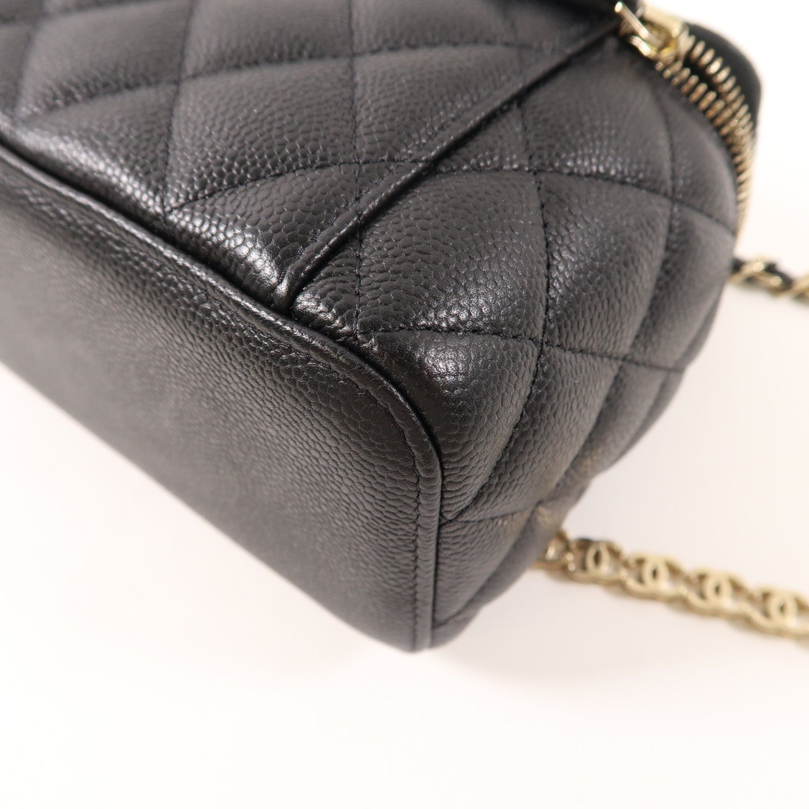 CHANEL 牛皮皮革Vanity Case金扣鏈帶肩背袋黑色
