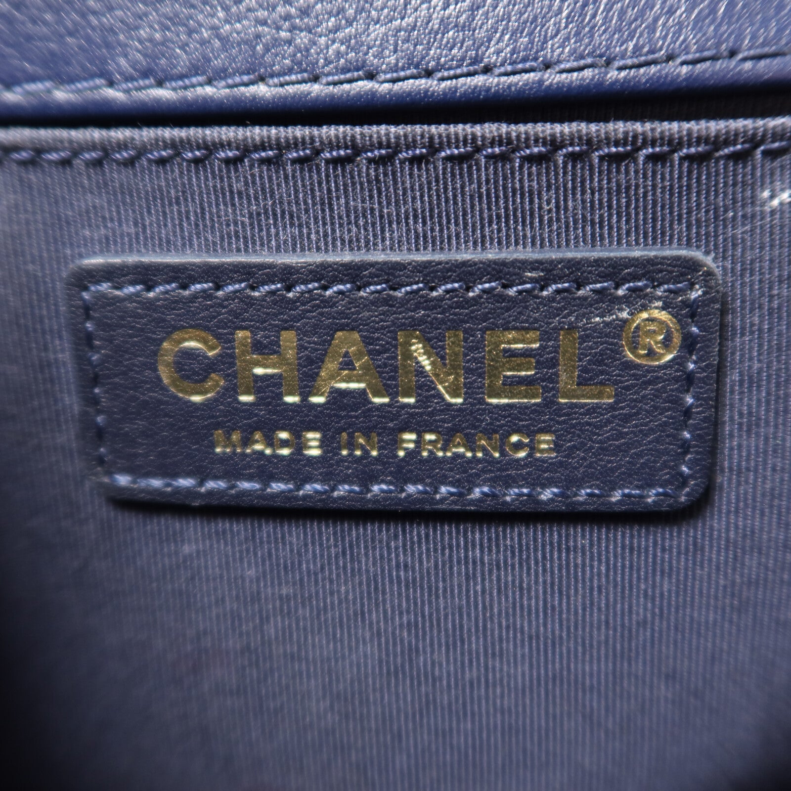 CHANEL 牛皮皮革Boy 20金扣鏈帶肩背袋