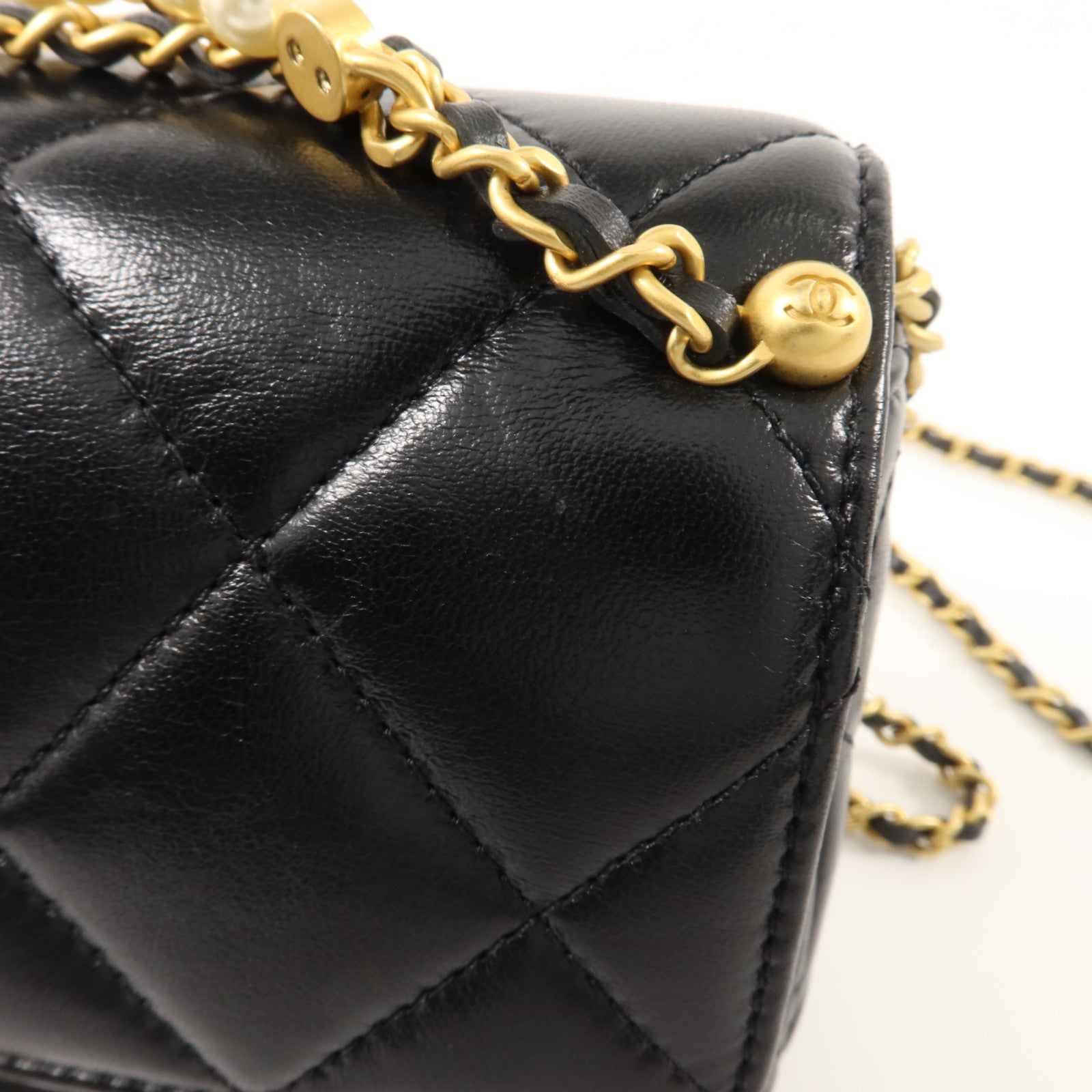 CHANEL 羊皮皮革Pearl Chain Mini Flap Bag鏈帶肩背袋