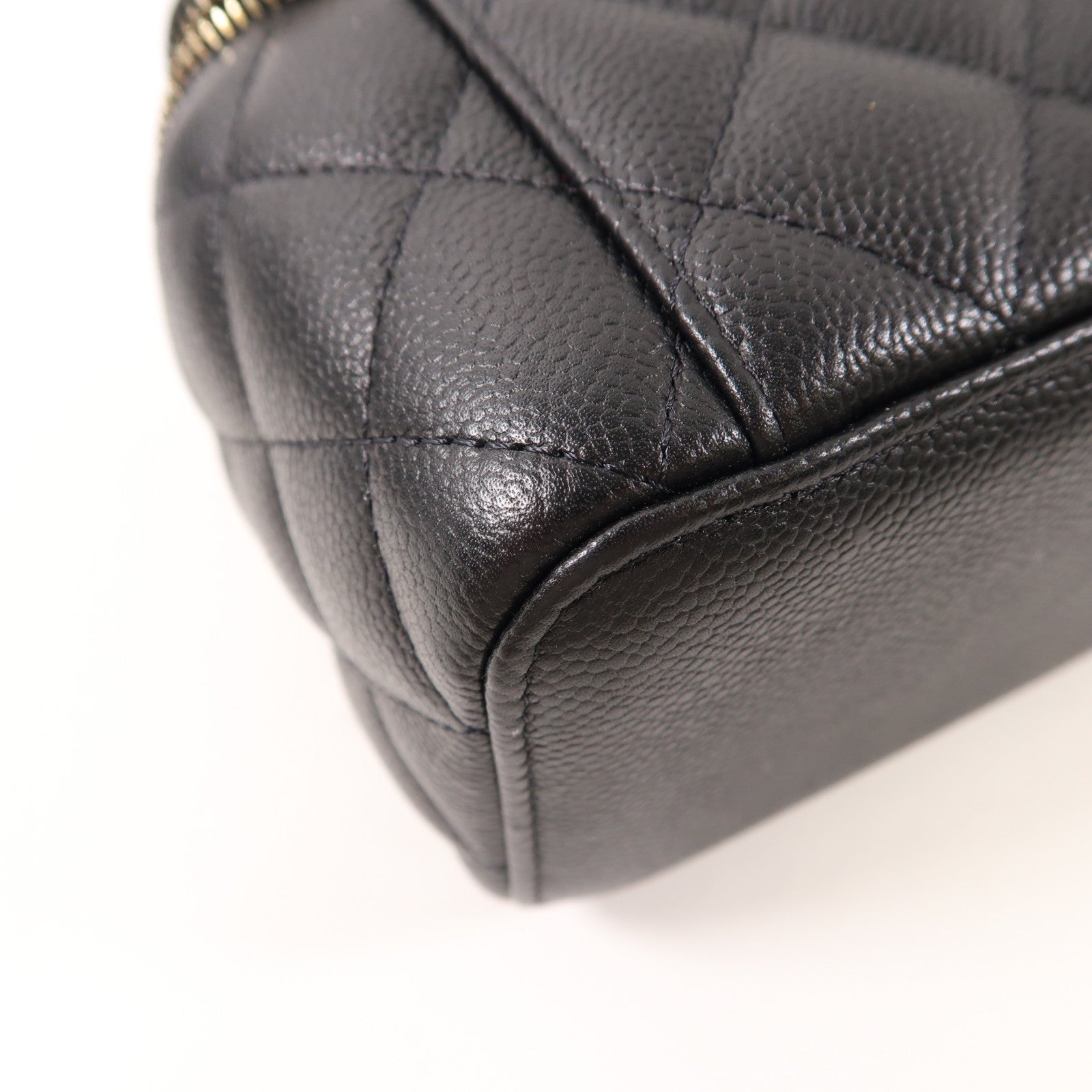 CHANEL 牛皮皮革Vanity Case金扣鏈帶肩背袋黑色