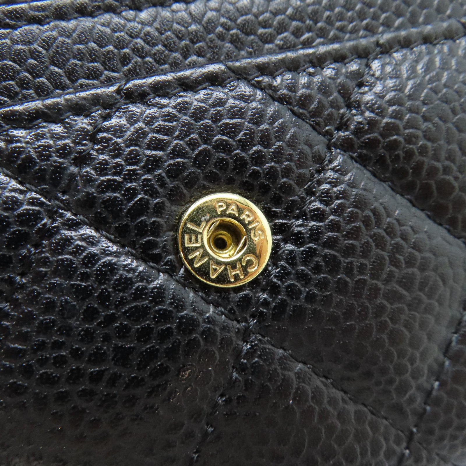 CHANEL 菱格Caviar皮革Card Case金扣卡片套黑色