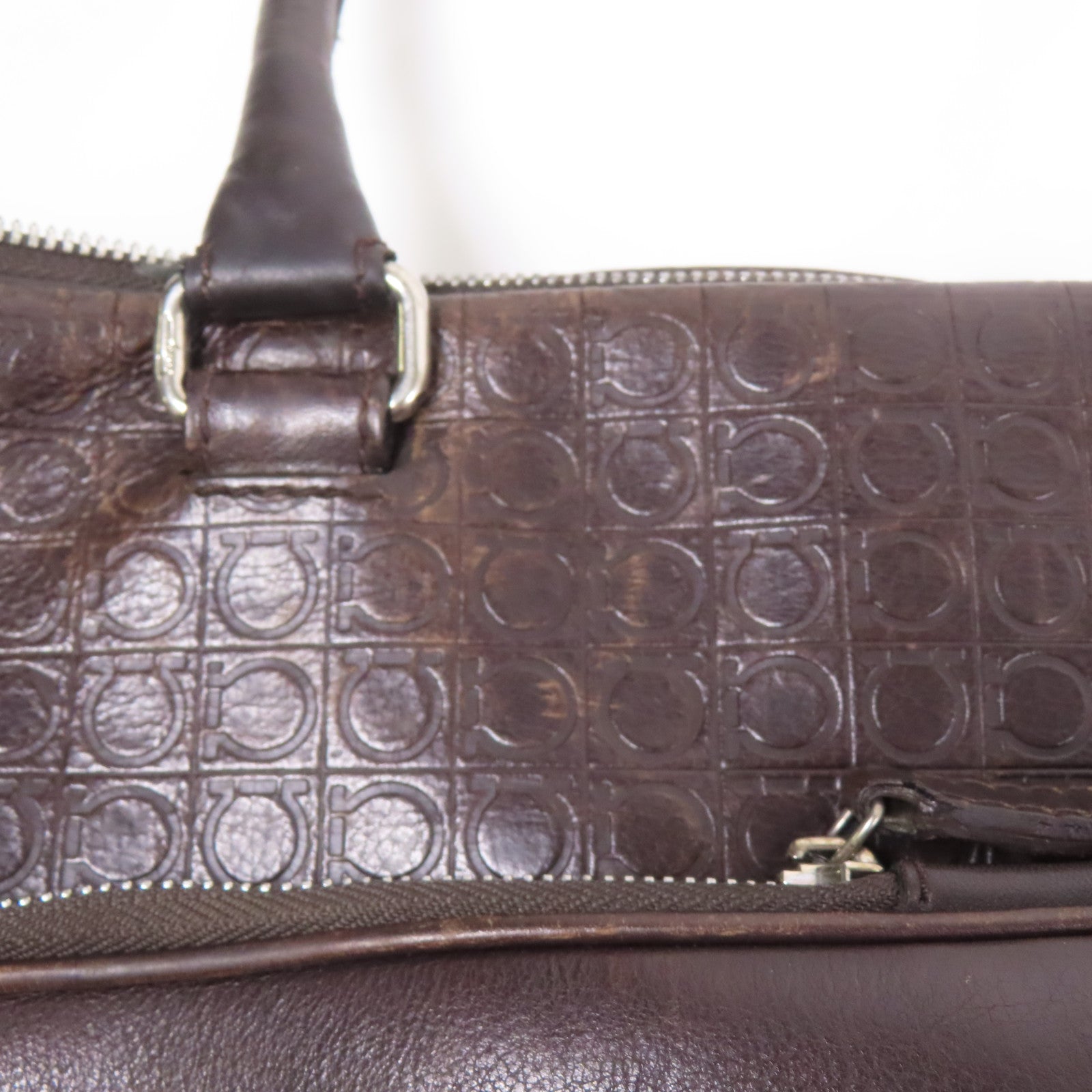 Salvatore Ferragamo 皮革Hand Bag銀扣手挽袋